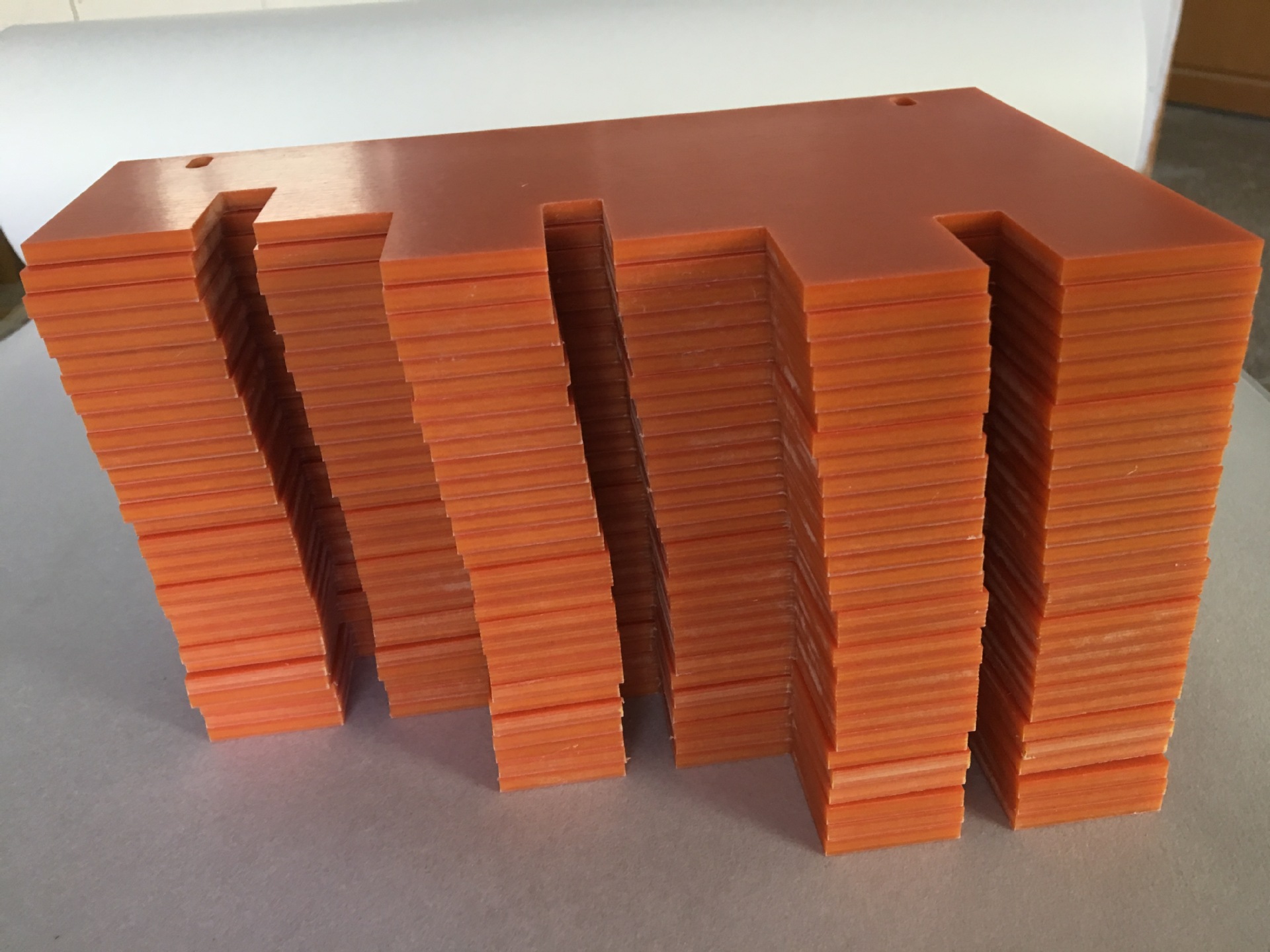 厂家直销绝缘电木板加工定制防高温电木板橘红色切割雕刻电木板