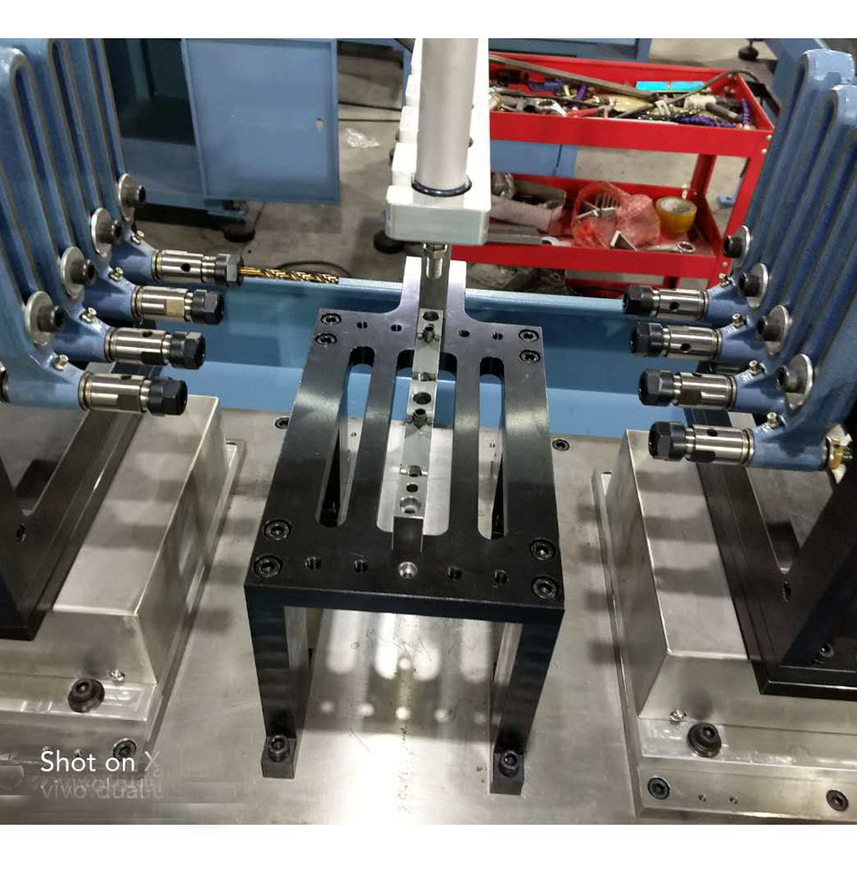 高精密伺服对向钻孔机对向多孔钻床多头钻孔机精密台钻