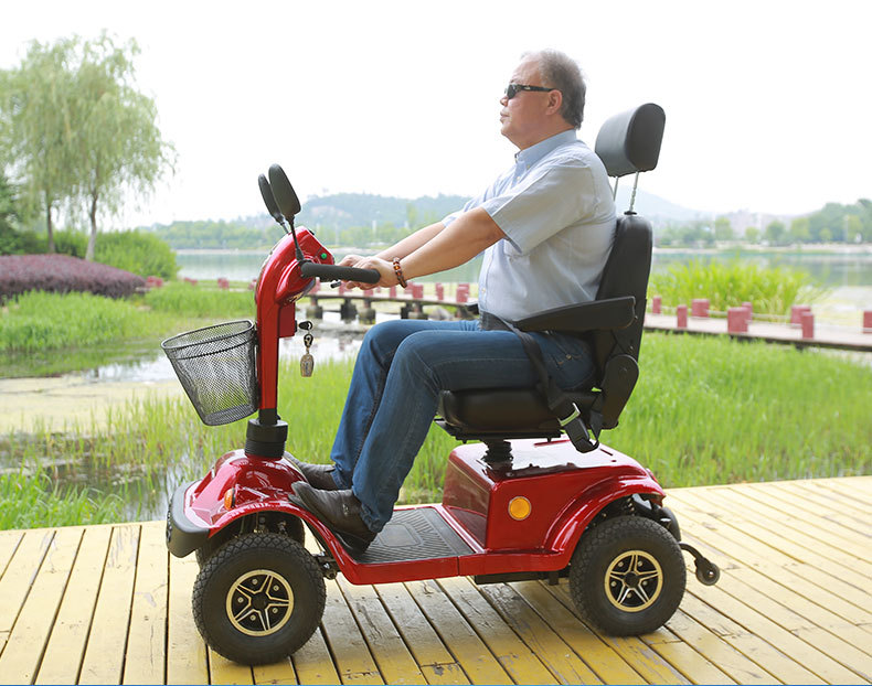 厂家直销双人老年人代步车 四轮助力电动车双人休闲观光车