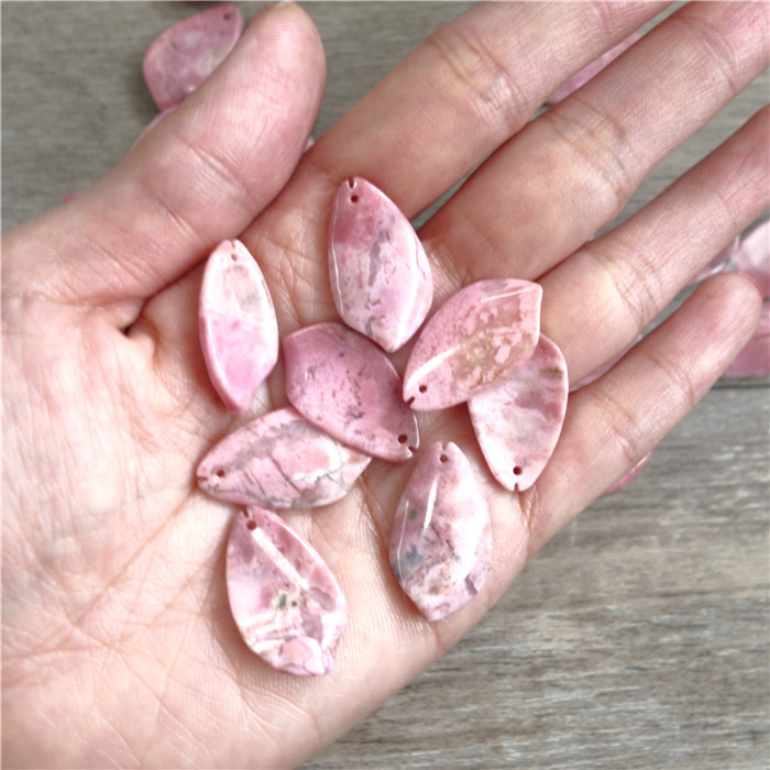 (预订)天然玫瑰石 蔷薇辉石 红纹石扭形 菱形花瓣diy发簪14x24