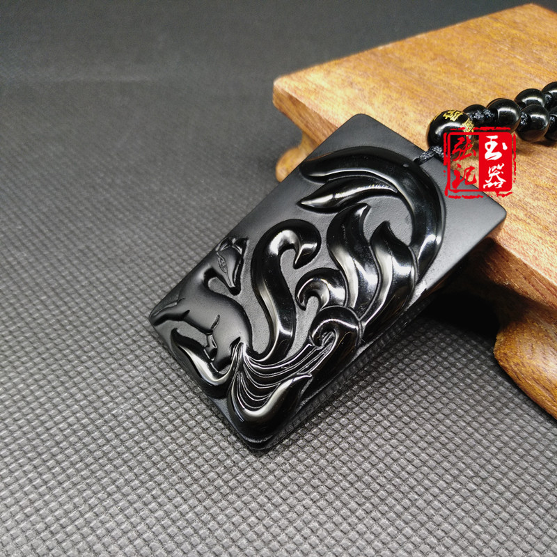 黑曜石九尾狐方牌吊坠男女款狐狸挂件精雕狐狸牌子玉坠