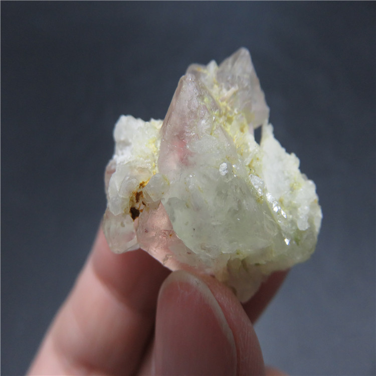 萤石 天然宝石 原石 巴基斯坦宝石 矿物标本 矿物晶体 y10