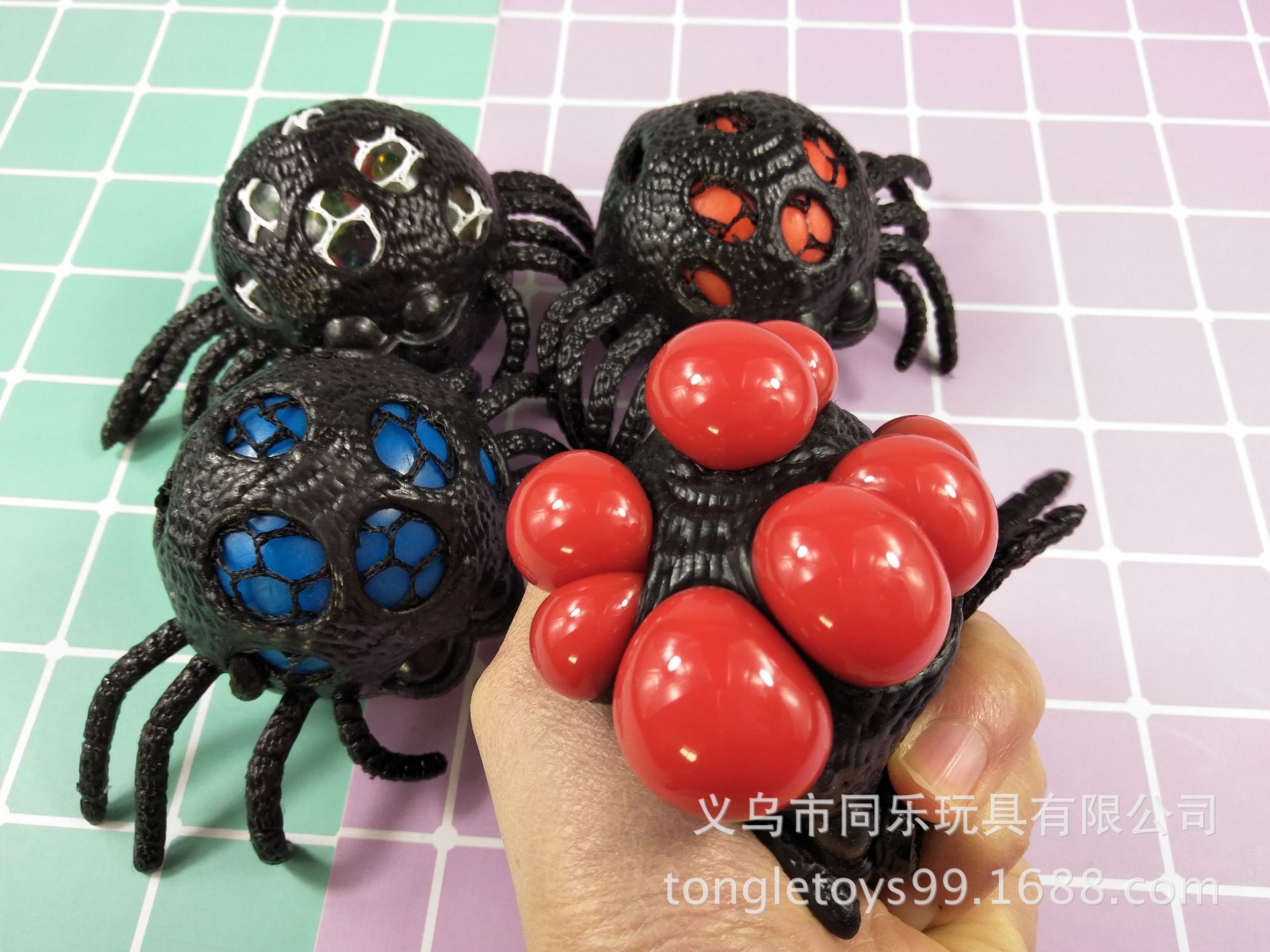 玩具新奇蛊惑礼品促销鬼节万圣节环保tpr软胶蜘蛛发泄球