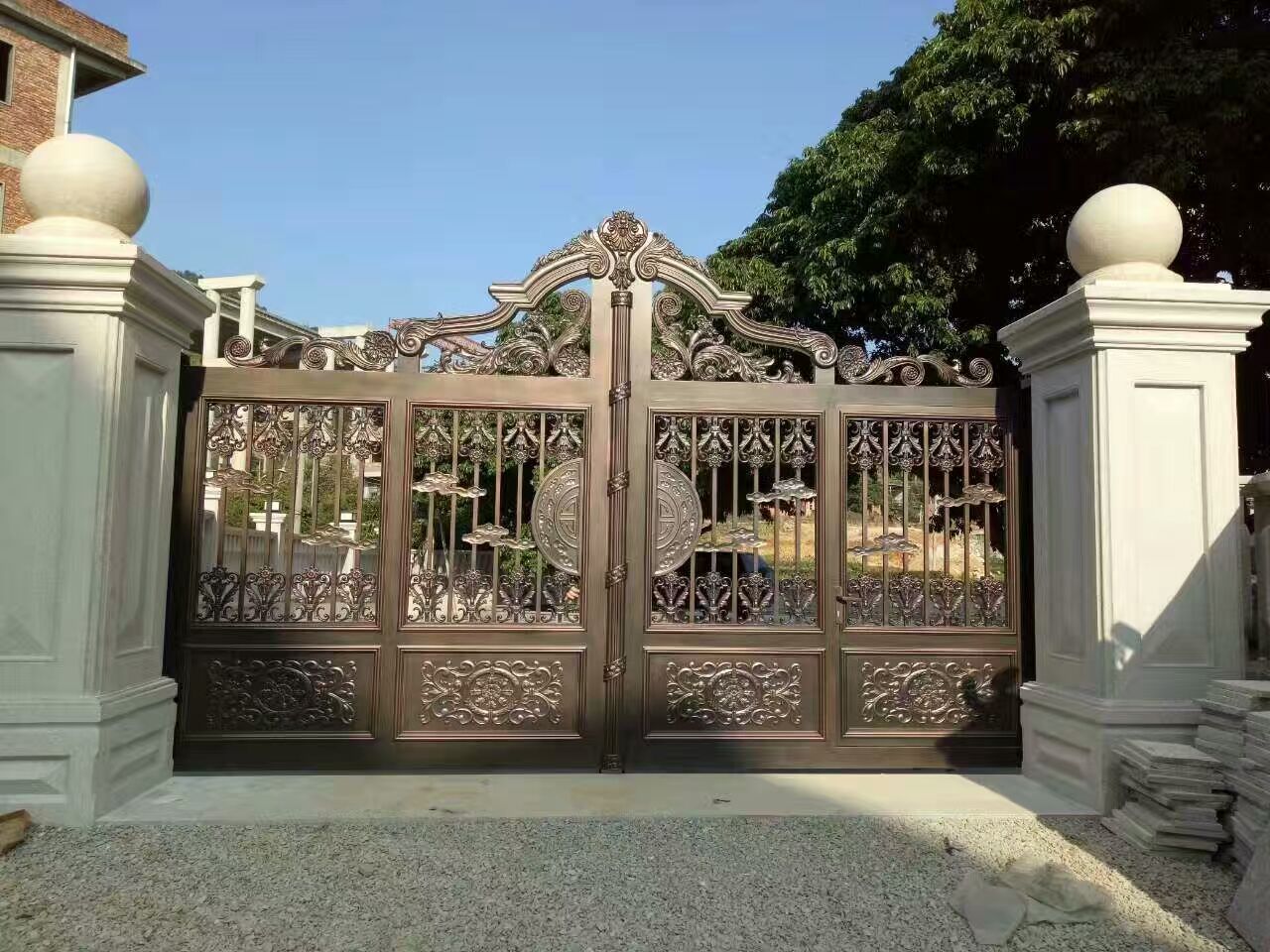 厂家直销铝合金农村别墅庭院大门 家用入户电动平开铝艺金属大门