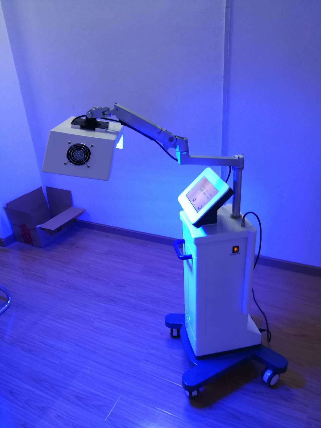 厂家直销医用红蓝光治疗机淡斑祛痘痤疮治疗仪激光美容皮肤