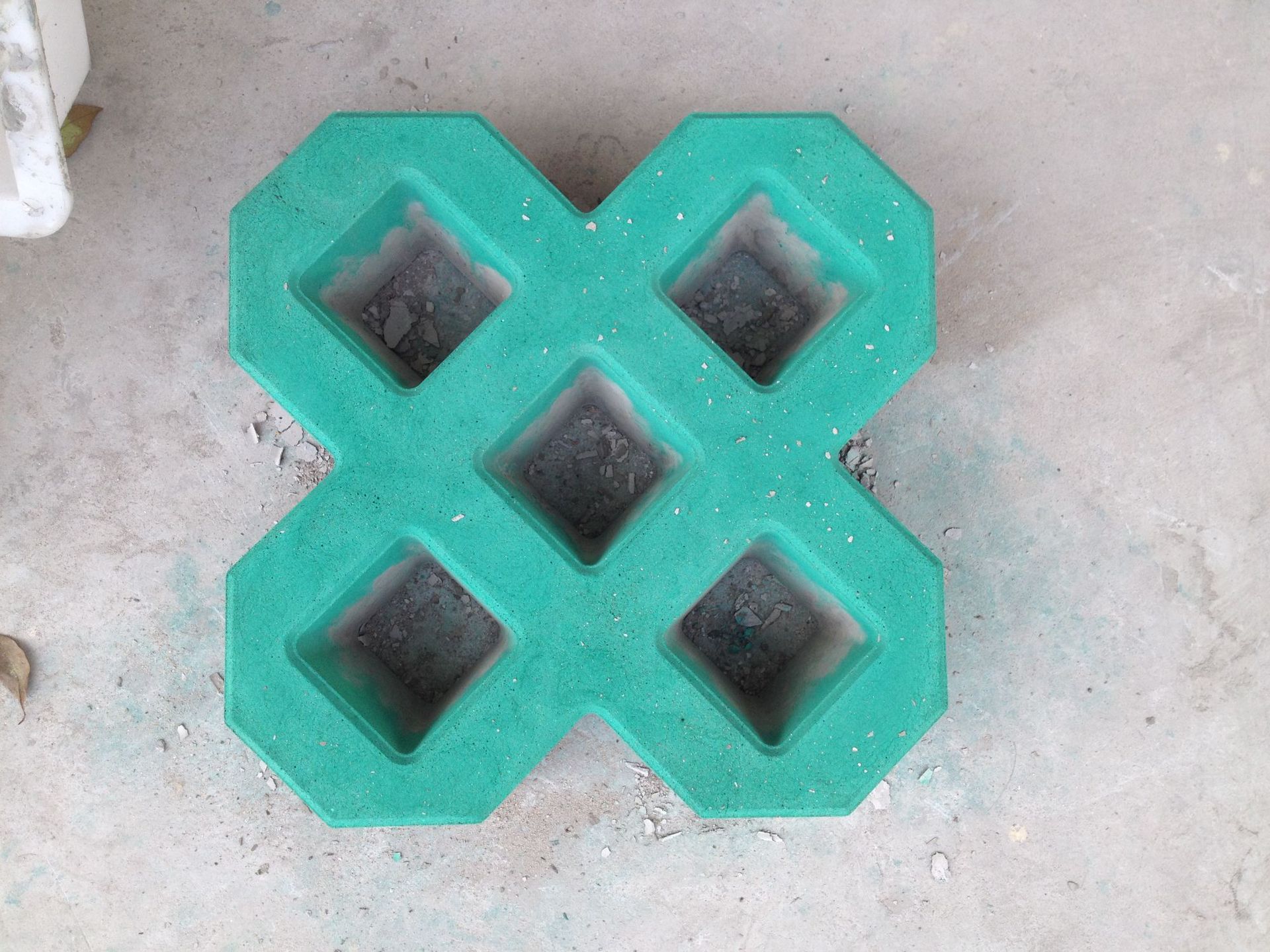 双8字砖植草砖模具彩砖方砖水泥预制市政塑料建材模具