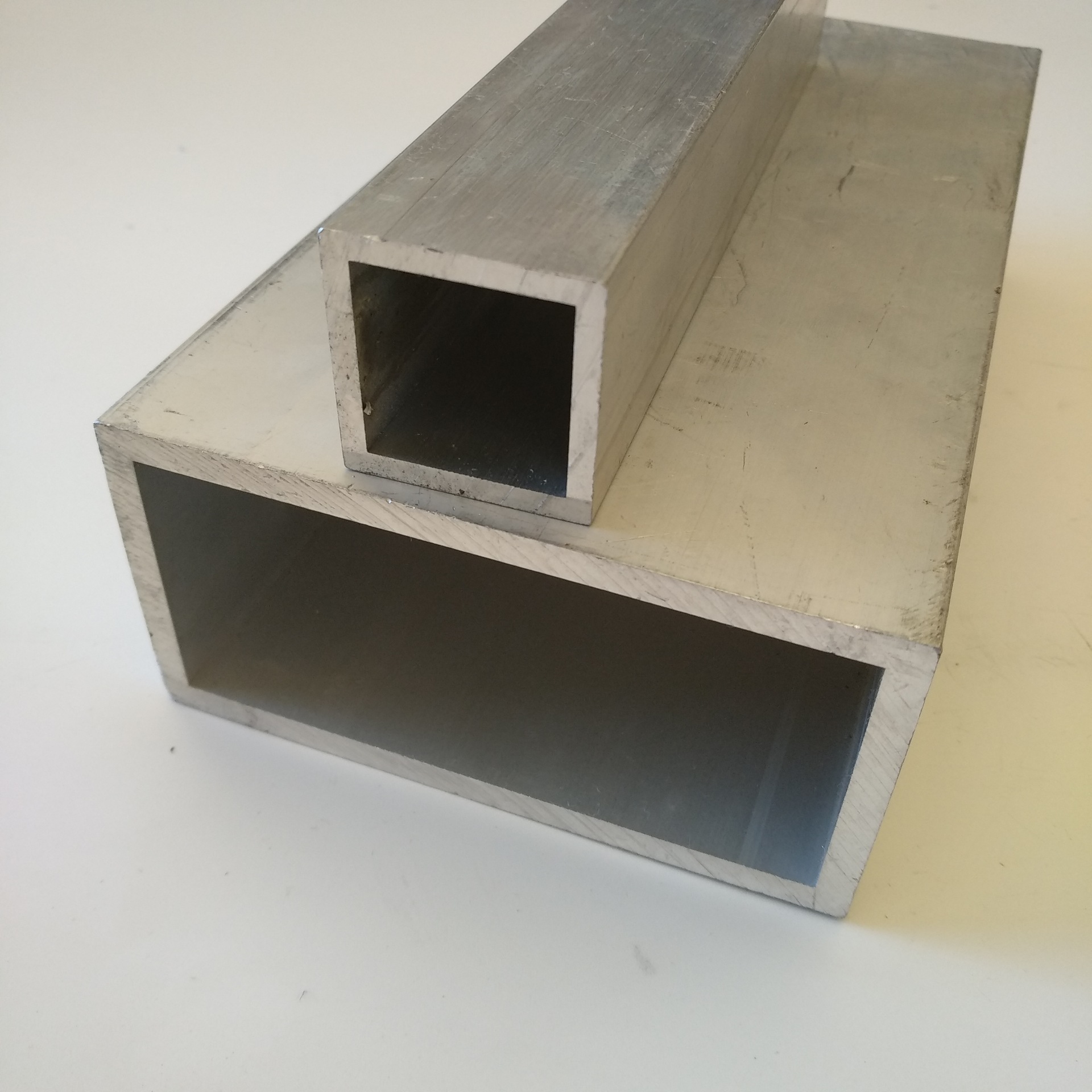 0铝合金方铝管40*60*3 铝型材管