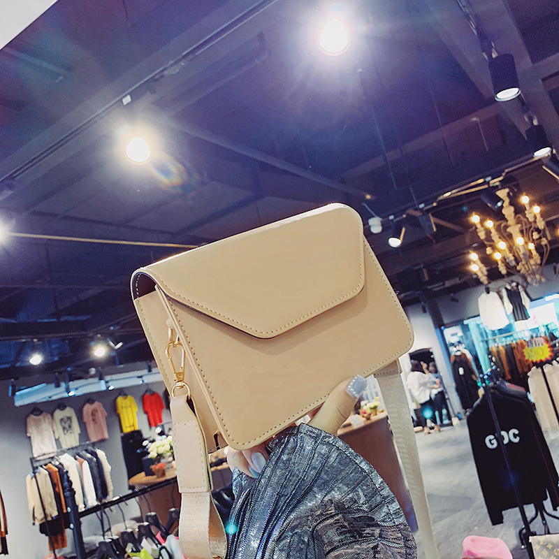 Wholesale Small Bag for Women 2018 New Trendy Korean Style Shoulder Messenger Bag Women's Bag Fashionable Trapezoidal Cover Small Square Bag