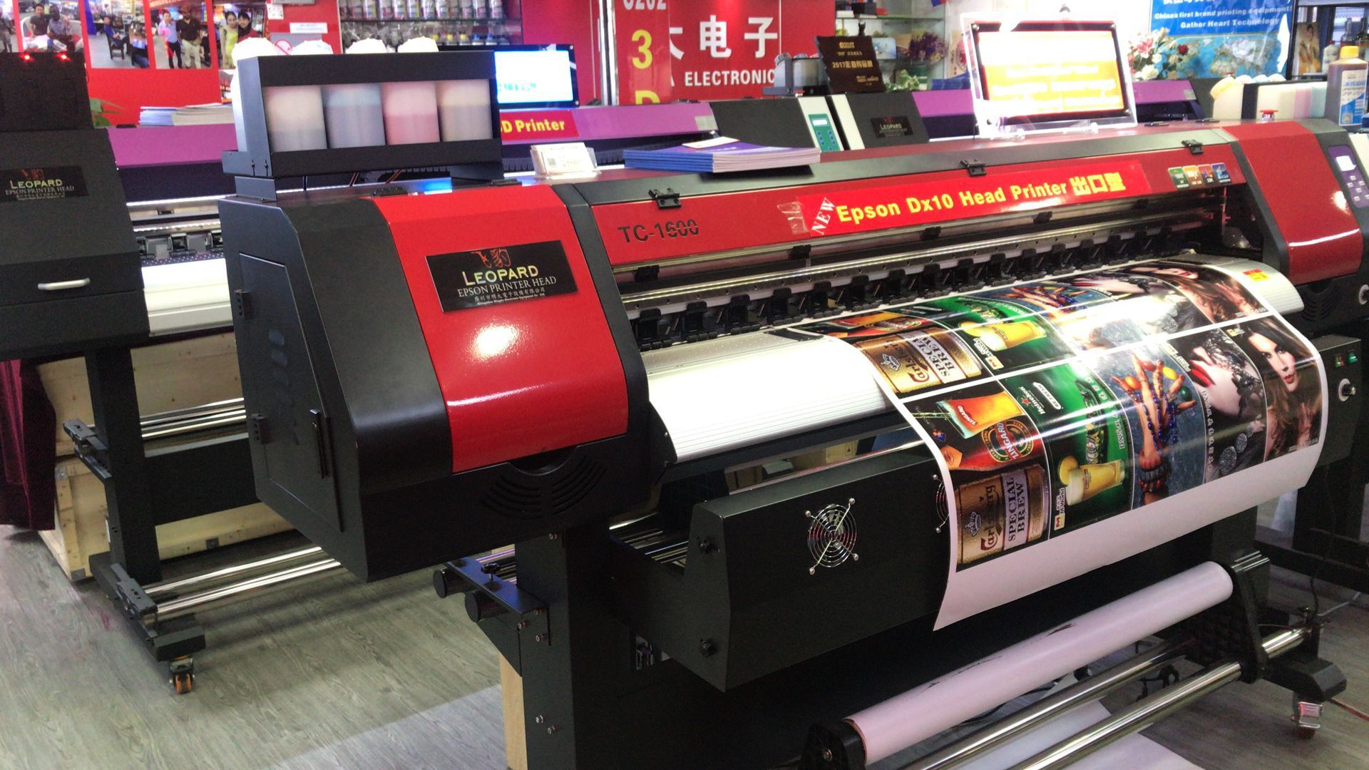 5米写真机 车贴写真机 灯布喷绘机 广告喷绘机 写真机 喷绘机