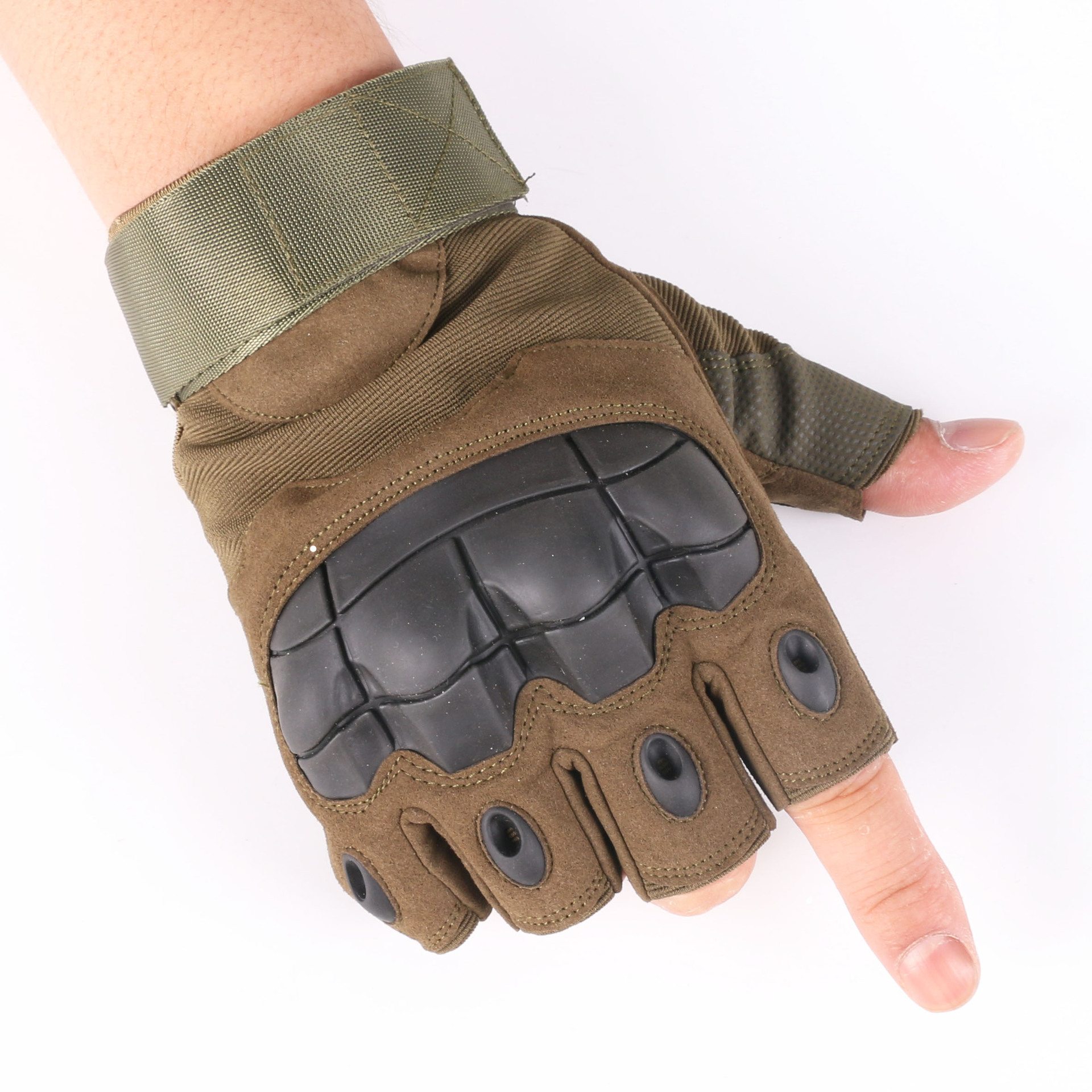 新款户外战术手套防割军迷cs户外骑行健身运动黑鹰半指手套批发