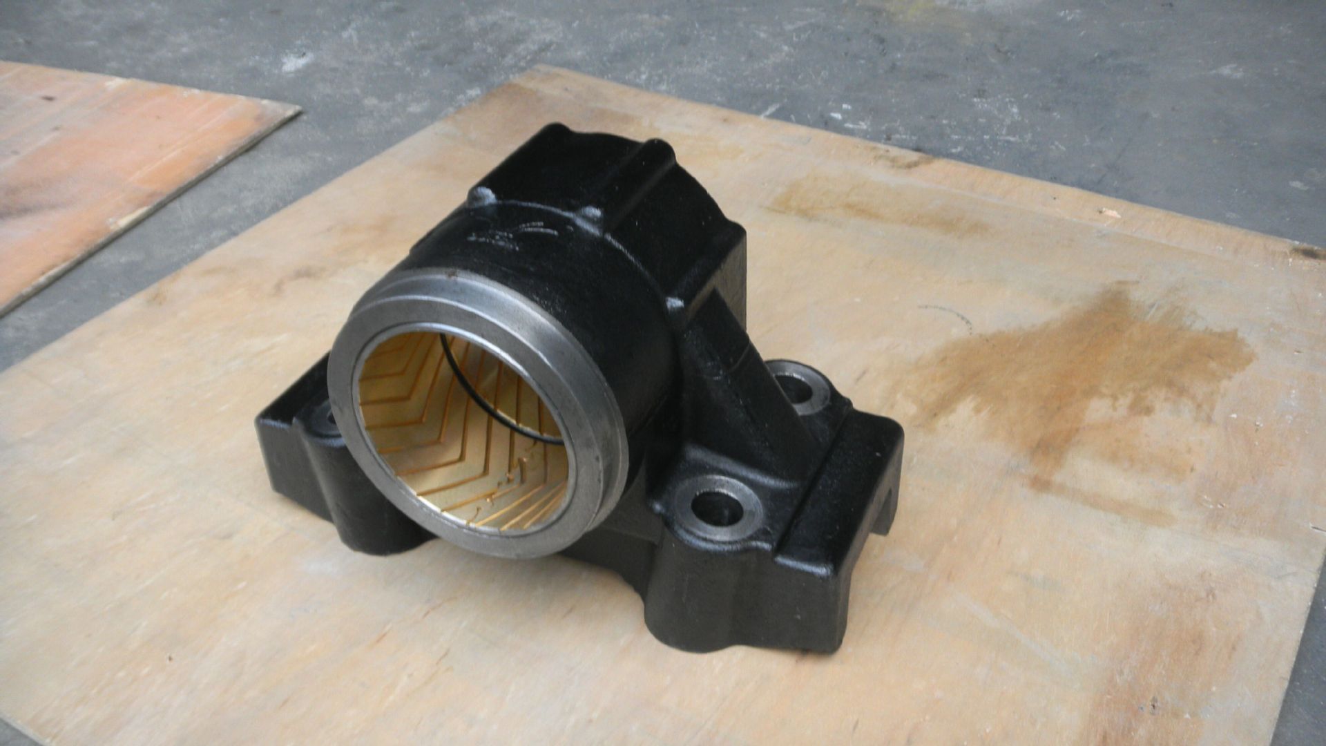 fuso 三菱 fv413 弹簧座 trunion seat mc025686/mc095480