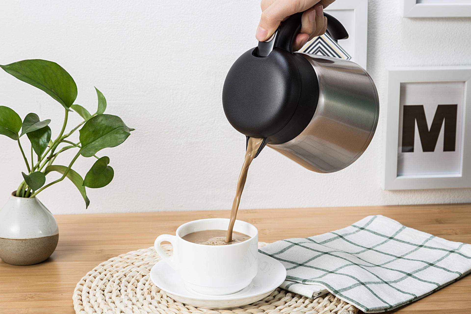 新品定制 304咖啡壶欧式保温壶 真空不锈钢暖水壶热水壶800ml批发