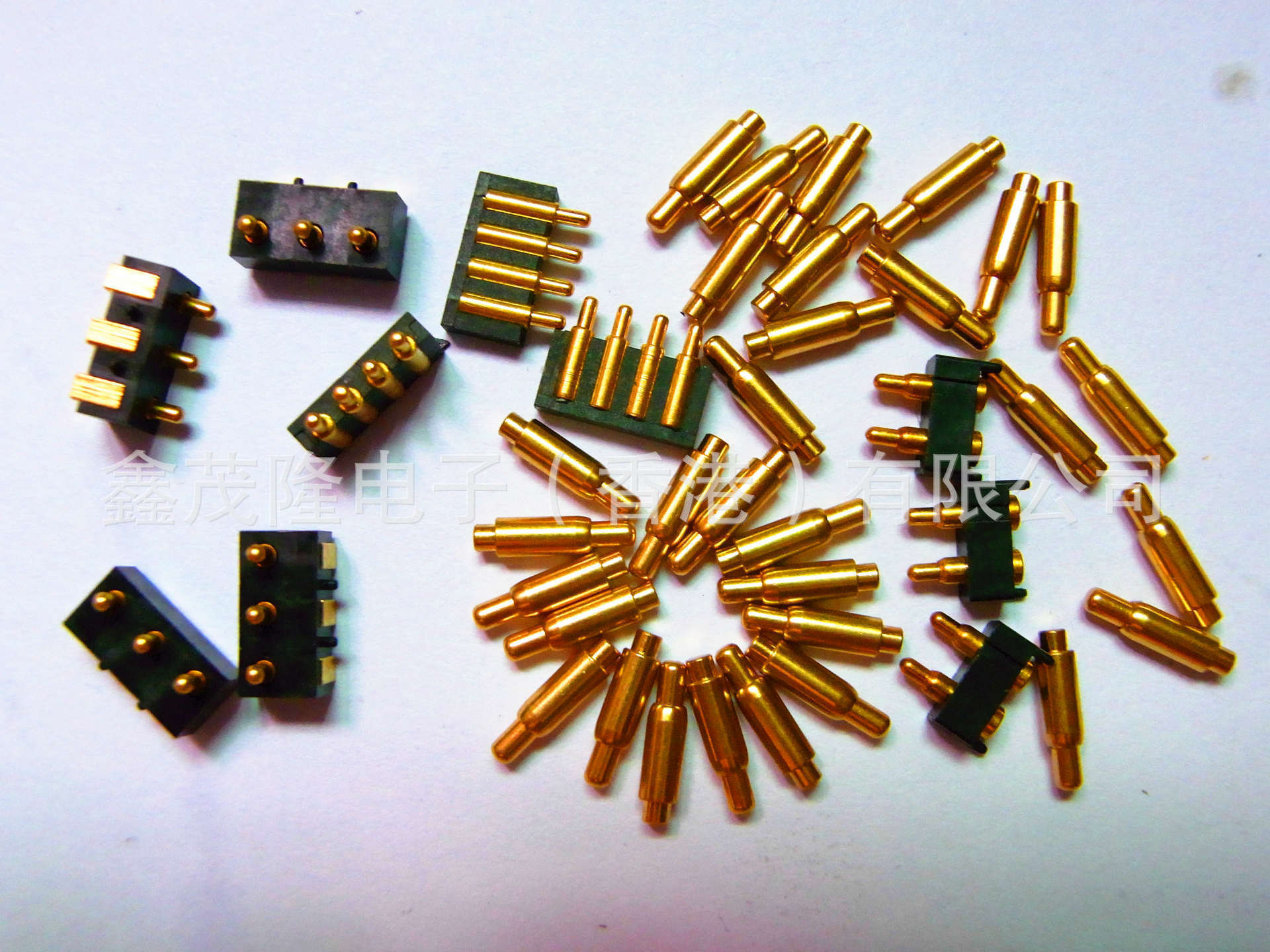 批发供应手机天线顶针式带弹性pogo pin接触针连接器
