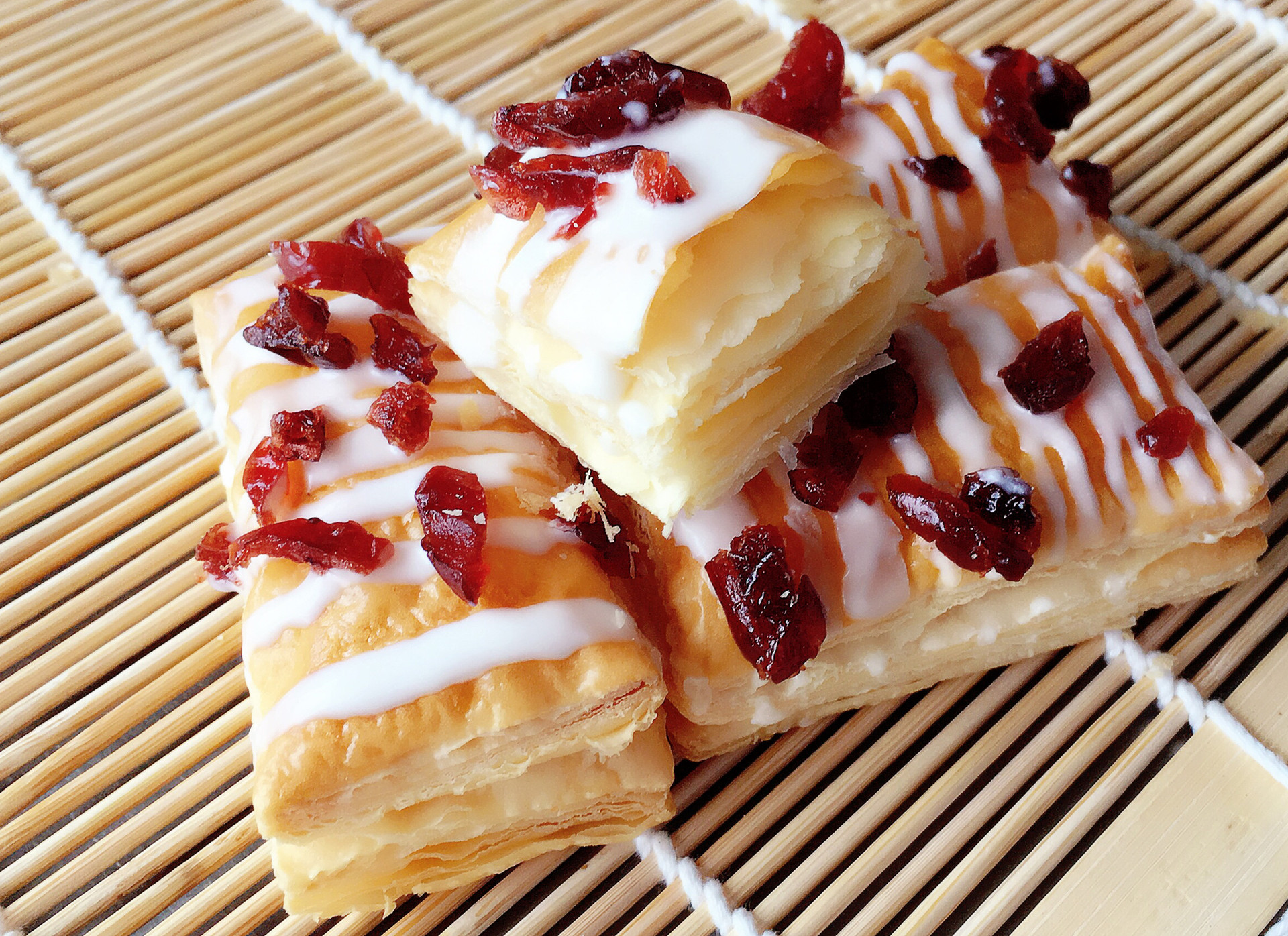 挞挞酥塔塔酥蔓越莓坚果松塔千层酥饼干零食小时网红糕点休闲美食