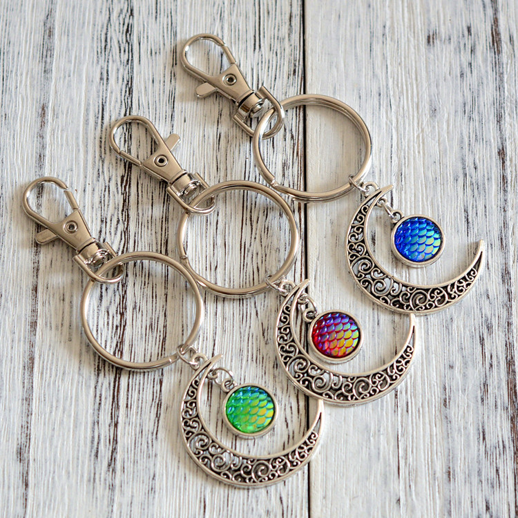 外贸爆款12mm鱼鳞片吊坠月亮组合狗扣钥匙扣挂件多色