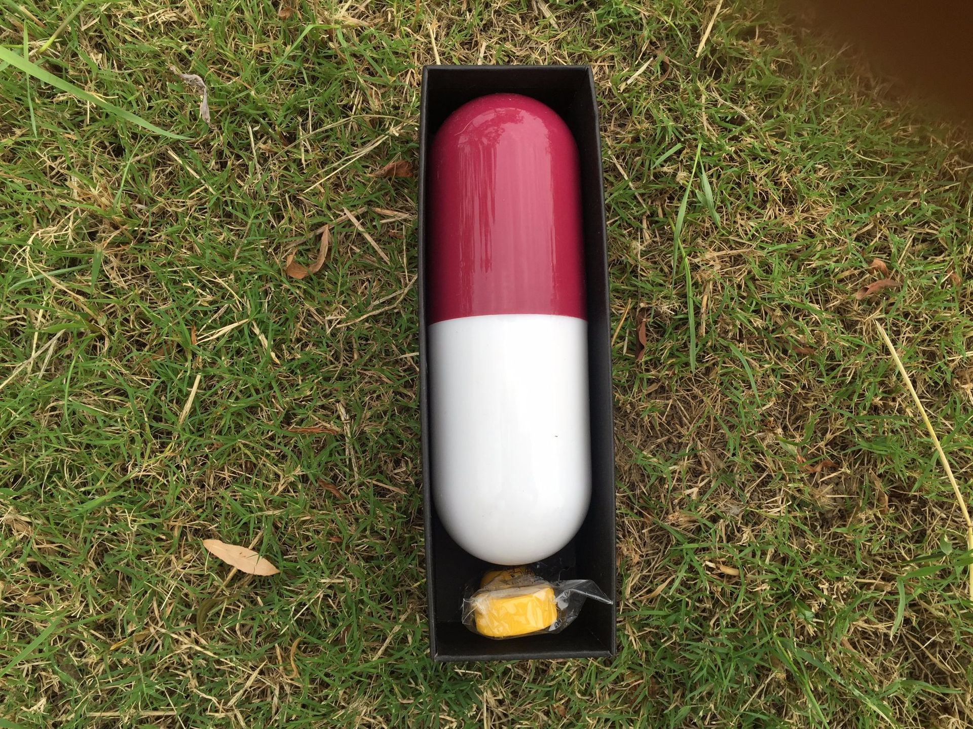 新款创意迷你日本胶囊雨伞折叠五折药丸伞 超轻口袋晴雨伞定制