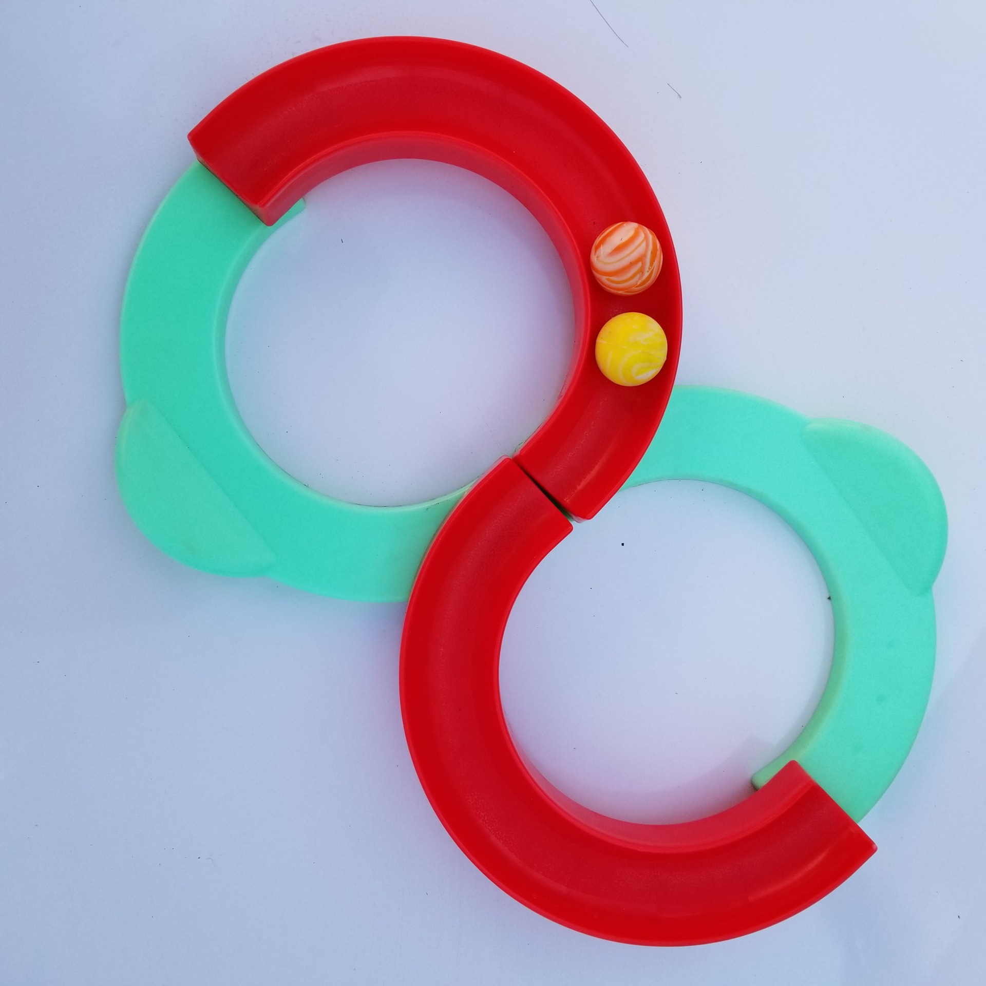 88轨道球 幼儿园感统训练器材 球玩具八八轨道球 厂家批发