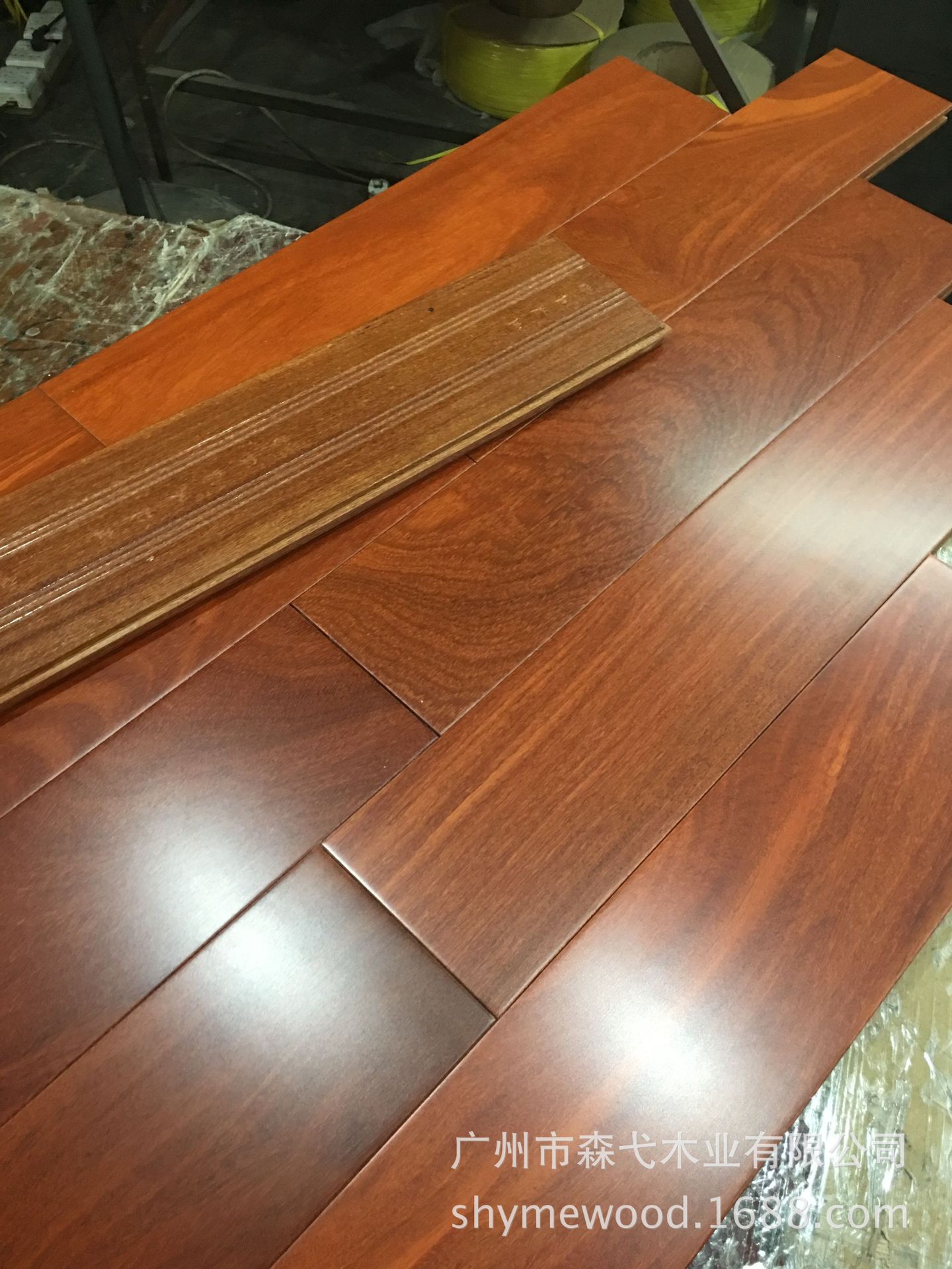 厂家直销二翅豆原木本色龙凤檀纯实木地耐磨南美进口檀木