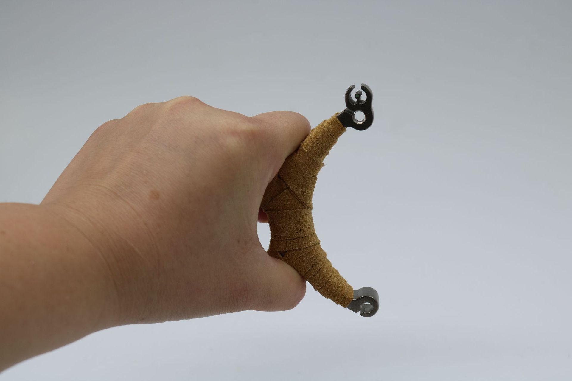 精品线切割弹弓不锈钢歪把子弹弓 竞技精准加贴片单卡传统弹弓