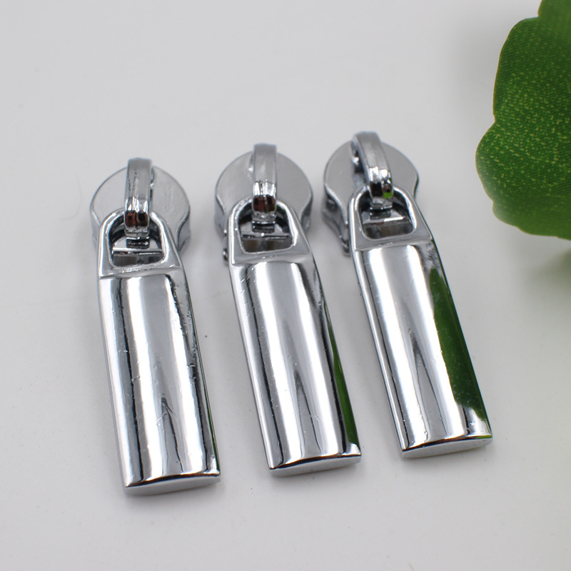 服饰箱包五金配件_厂家供应 合金彩色拉片拉链拉牌