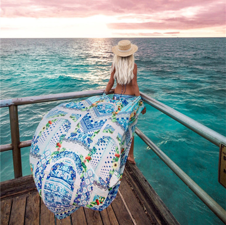 欧美沙滩裙_雪纺印花沙滩裙大度假宽松大码比基尼防晒衫女 - 阿里巴巴
