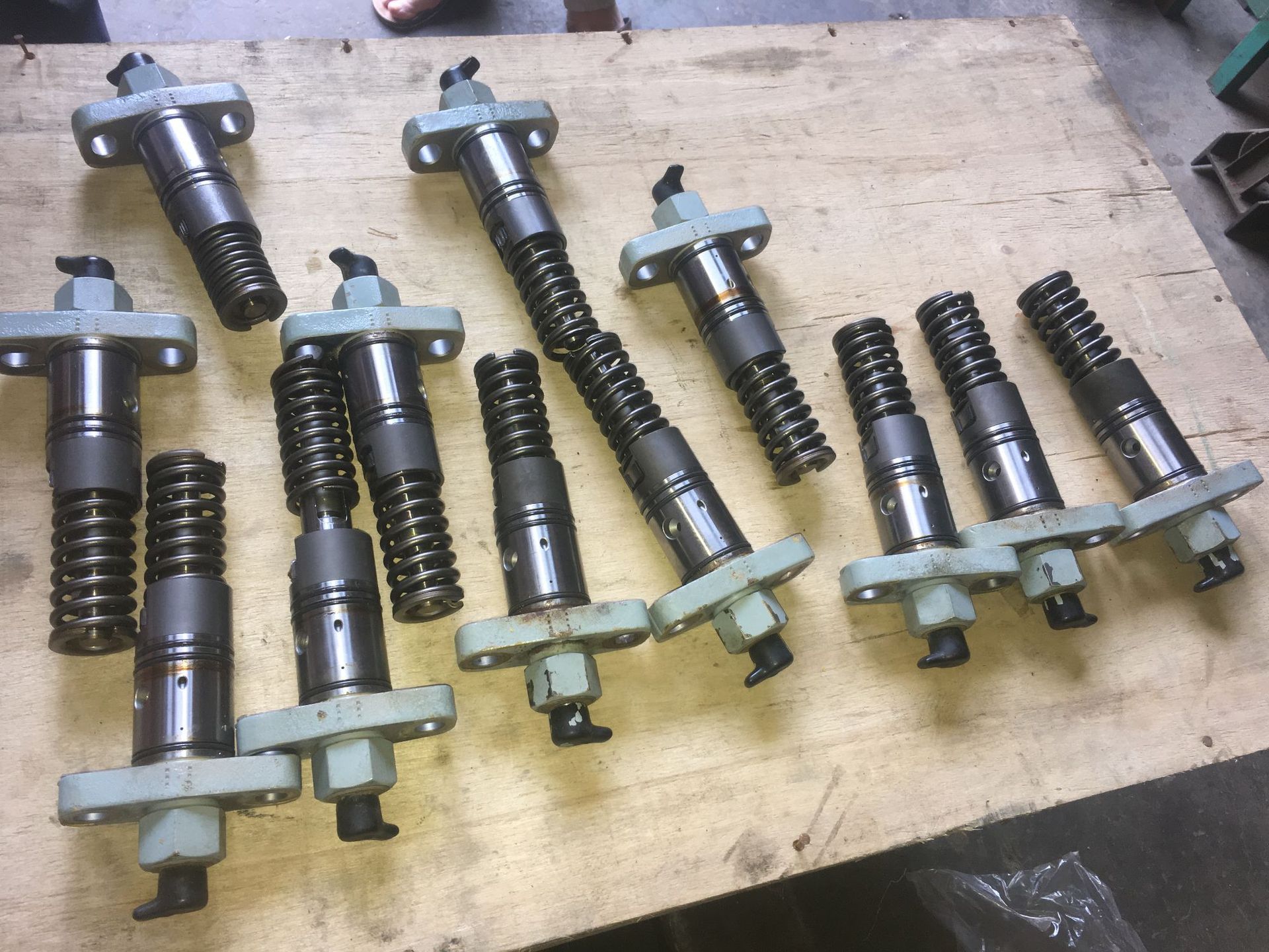 供应三菱s12r发动机柴油泵柱塞s6r-pta