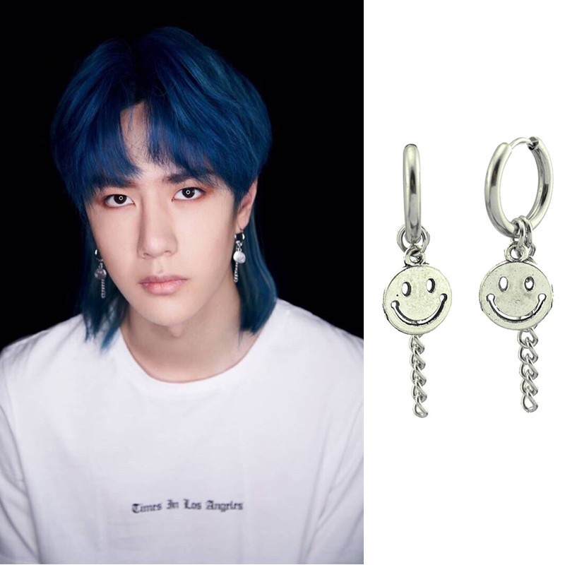 厂家直销 网红款笑脸长链耳环王一博耳圈钛钢耳饰无耳洞戴耳夹扣