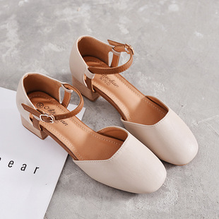 玛丽珍凉鞋女中空2018夏新款韩版一字扣带百搭奶奶鞋粗跟方头