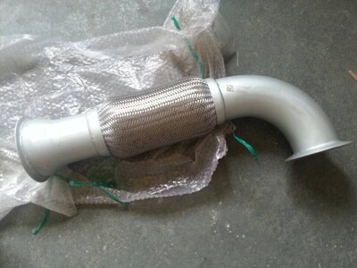 供应重汽亲人豪沃,str通用配件wg9725549068绕性软管