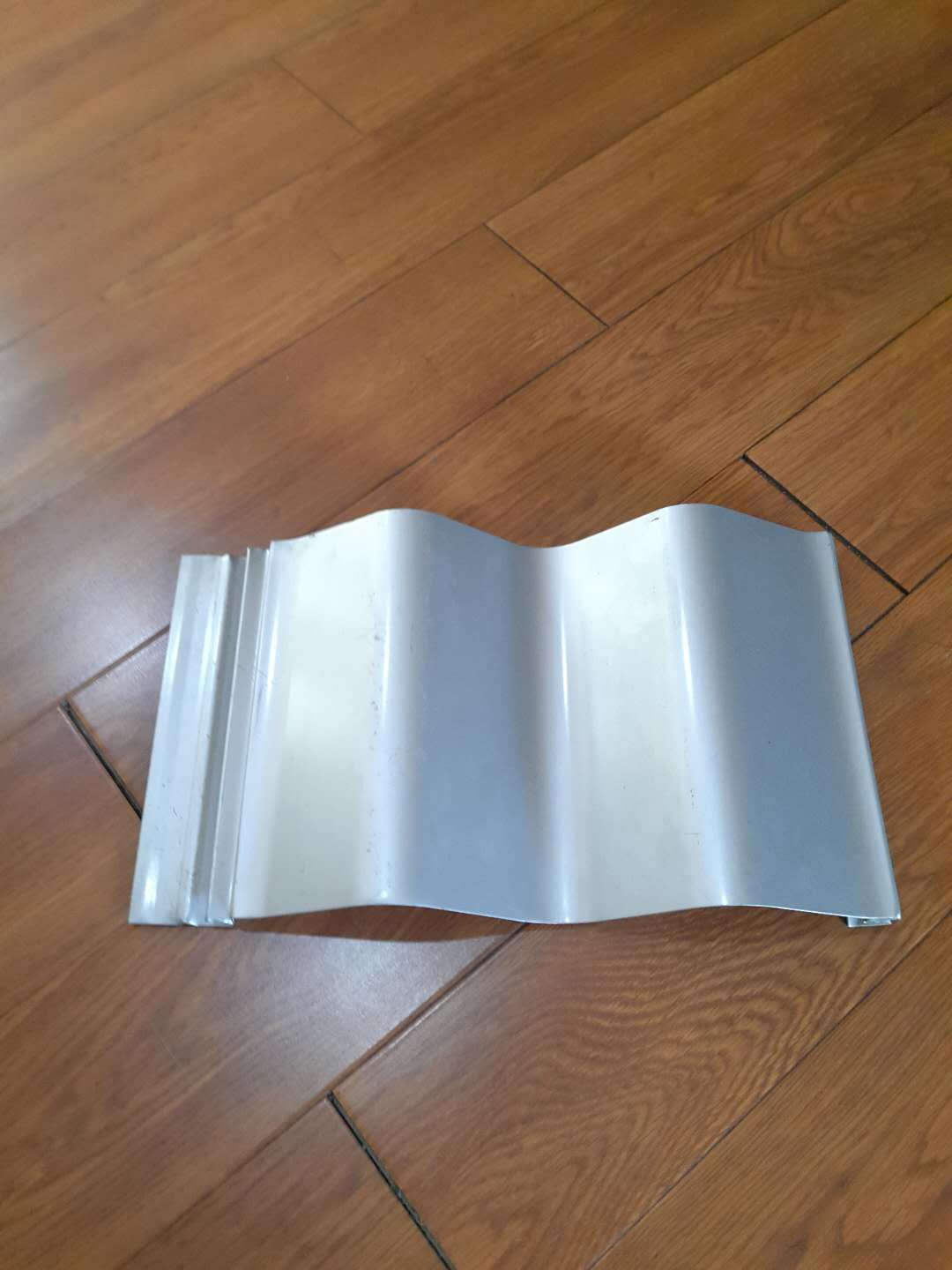 311无钉暗扣圆波板 墙面工程装饰板 铝镁锰金属大波浪板-阿里巴巴
