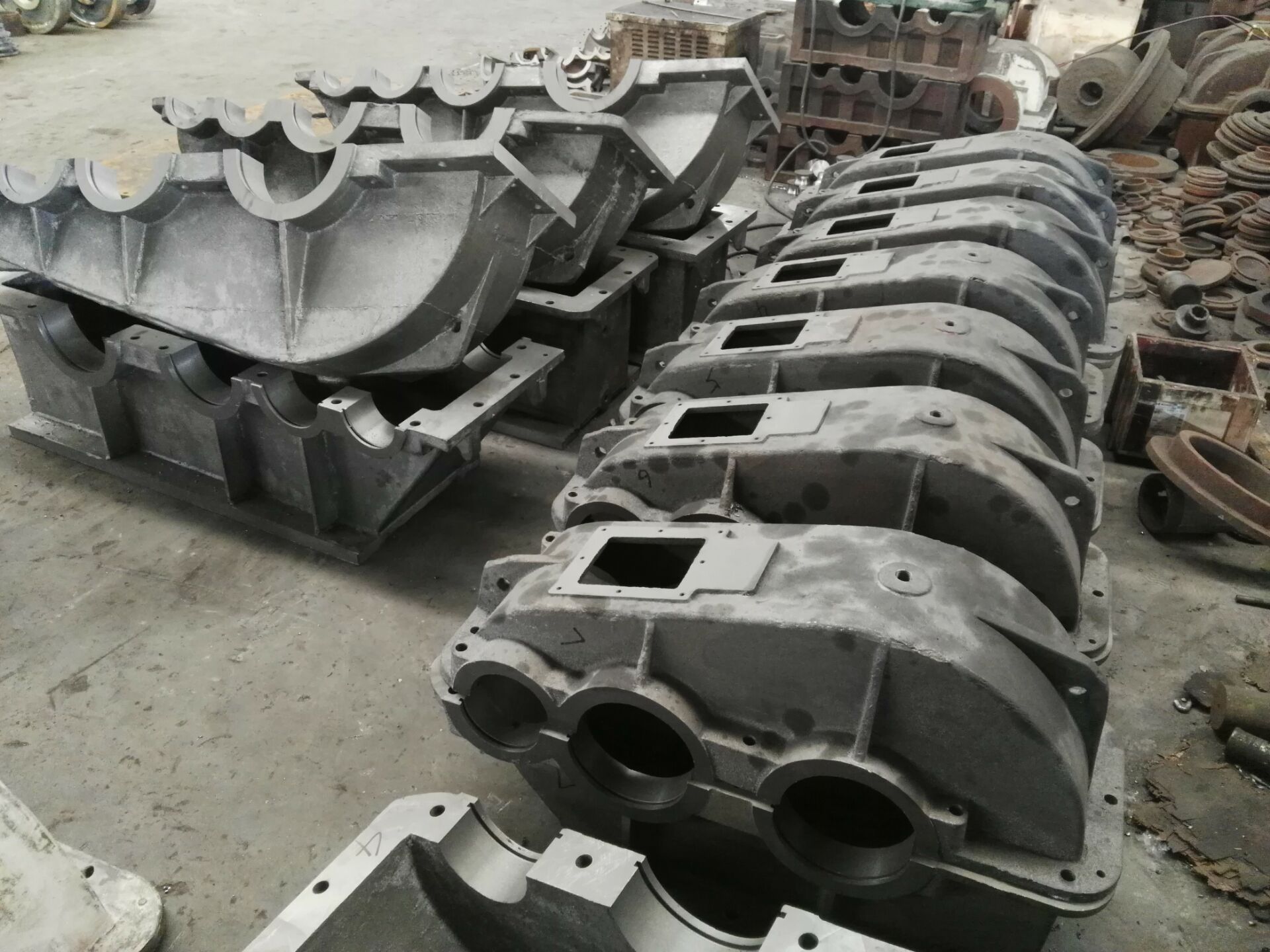 厂家供应zq400减速机箱体jzq400铸铁箱体zq400焊接壳体现货