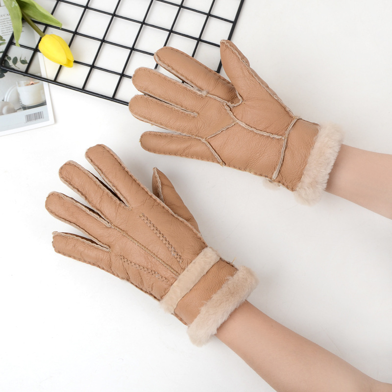厂家直供女士羊皮手套二道毛冬季保暖户外骑车皮毛一体手套批发