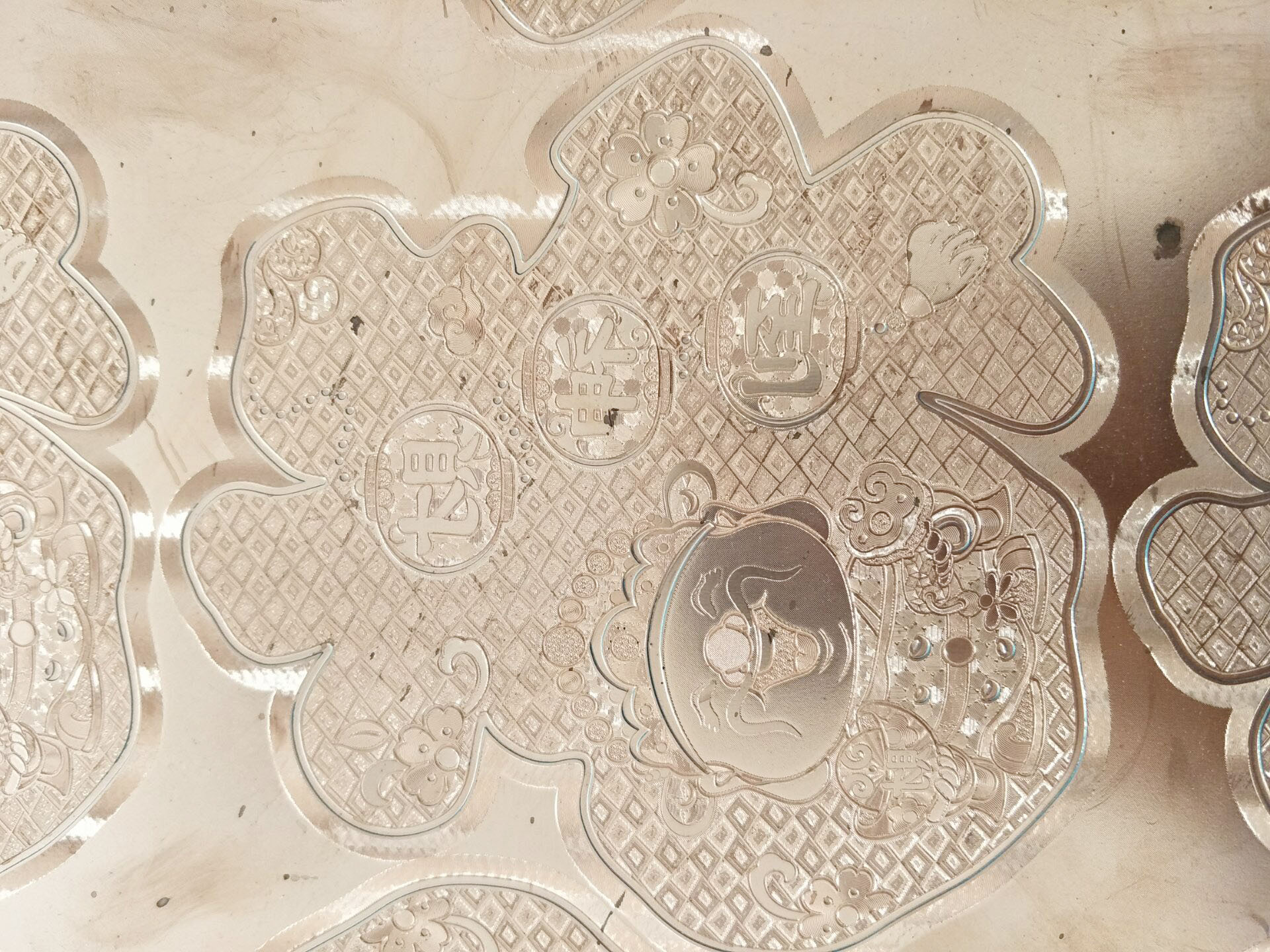 热压 压纹版 压纹版 折光版 浮雕激凸 烫金击凸一次成型烫金铜