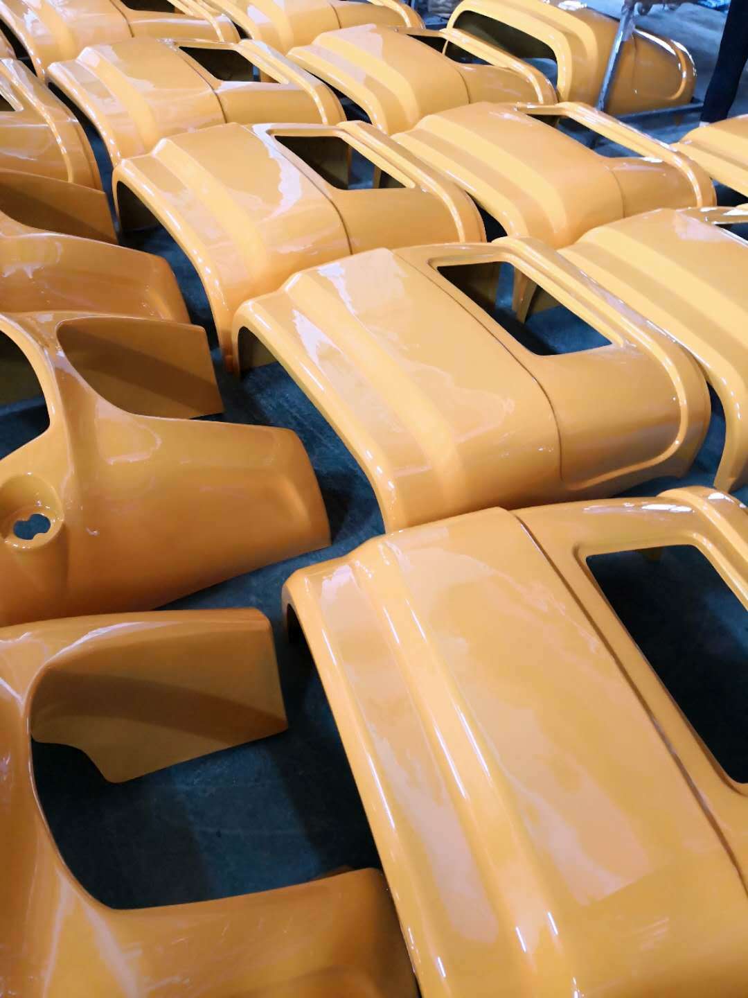 汽车件喷漆加工