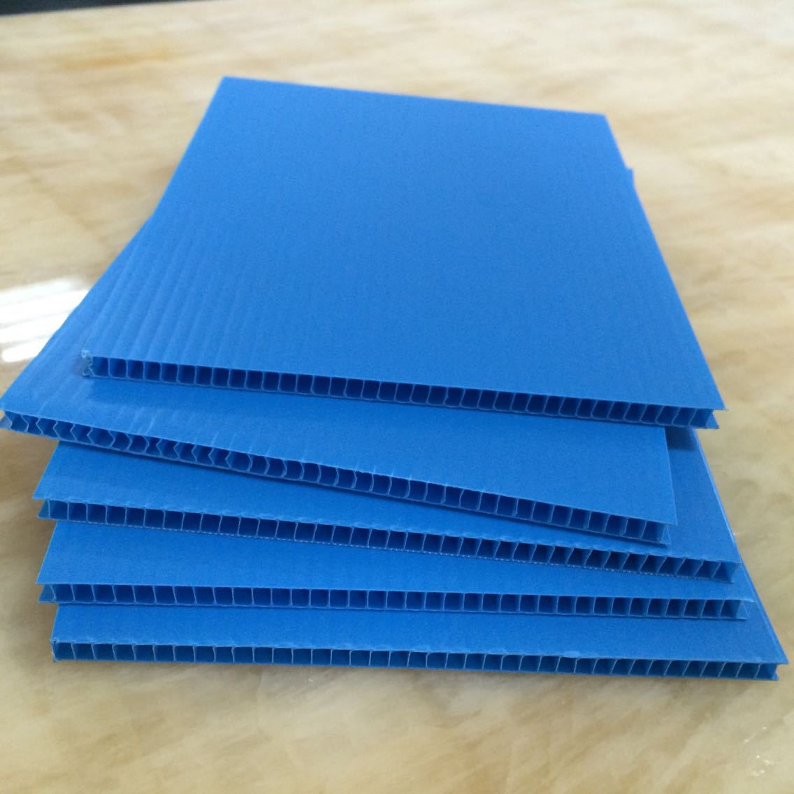 供应蓝色塑料中空板 普通蓝色空心万通板