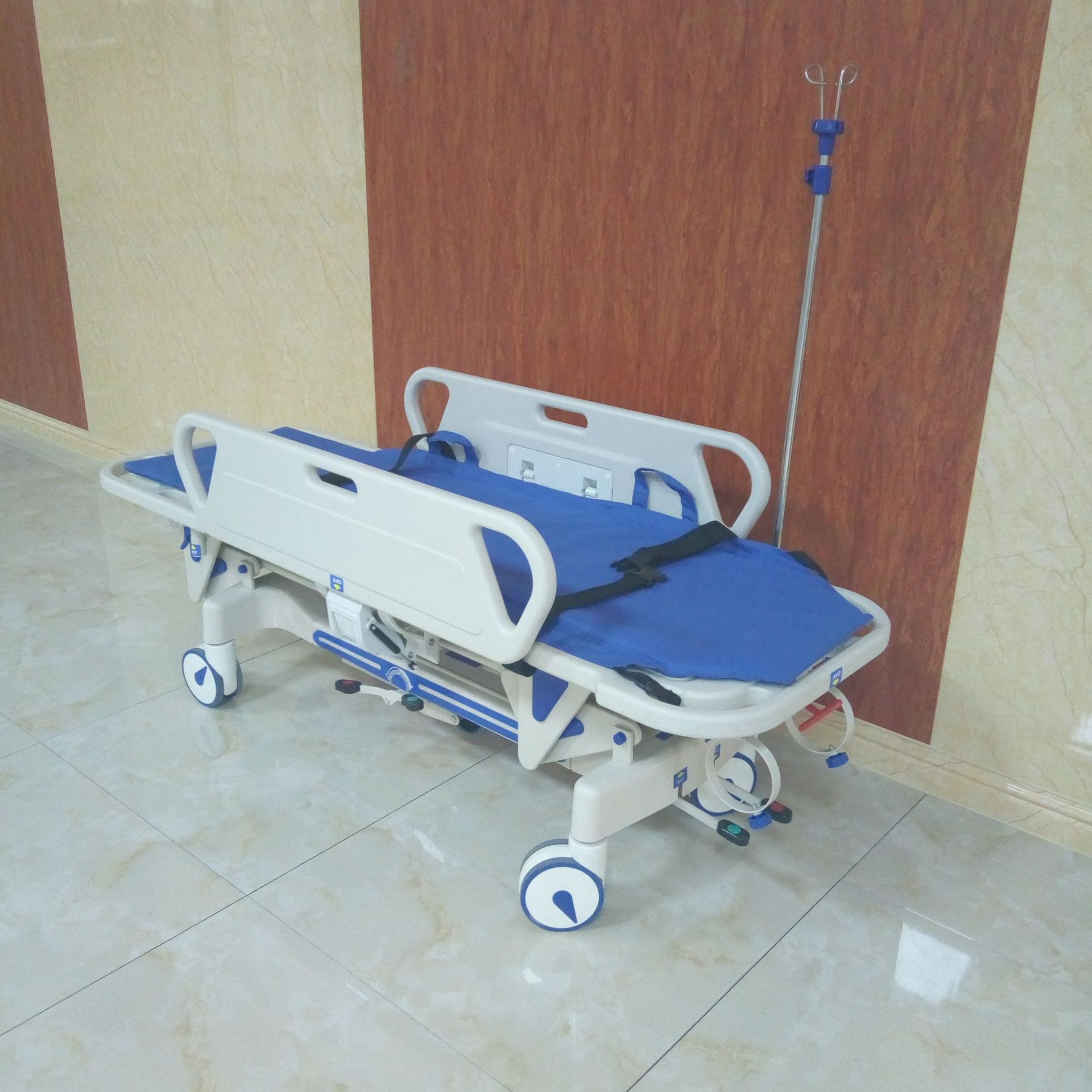 医院医用豪华升降平车盛德厂家直销医院急救担架车转运车