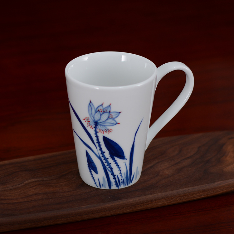 青花瓷马克杯凌波仙子景德镇陶瓷杯子方球大师作品茶杯定制批发