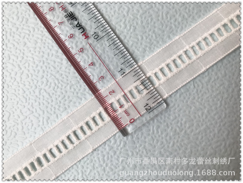 多龙厂家直销春夏新款2.5cm棉布刺绣楼梯穿孔花边辅料
