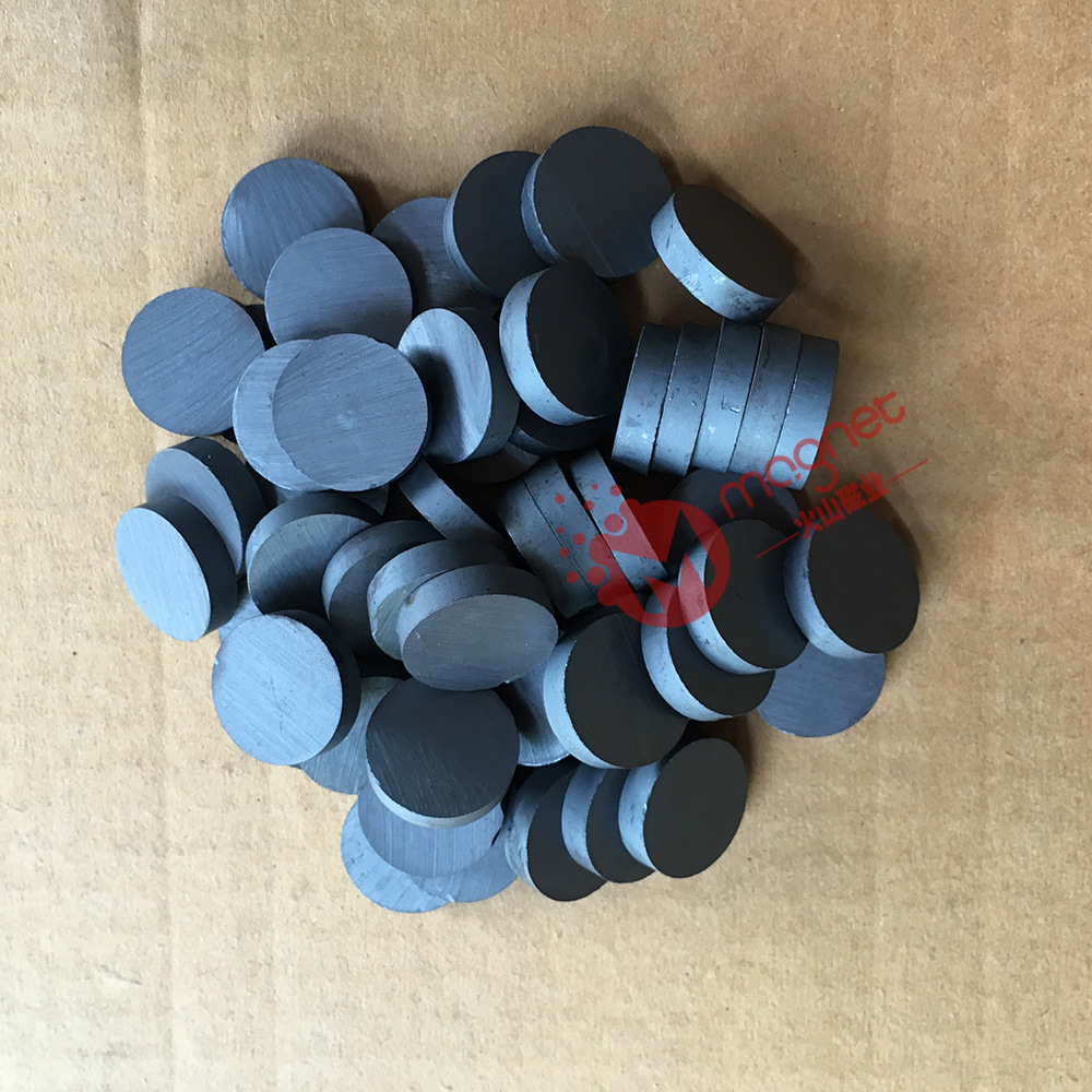 现货供应 d10*3mm 黑磁圆片 永磁铁氧体圆形磁铁 y30圆饼