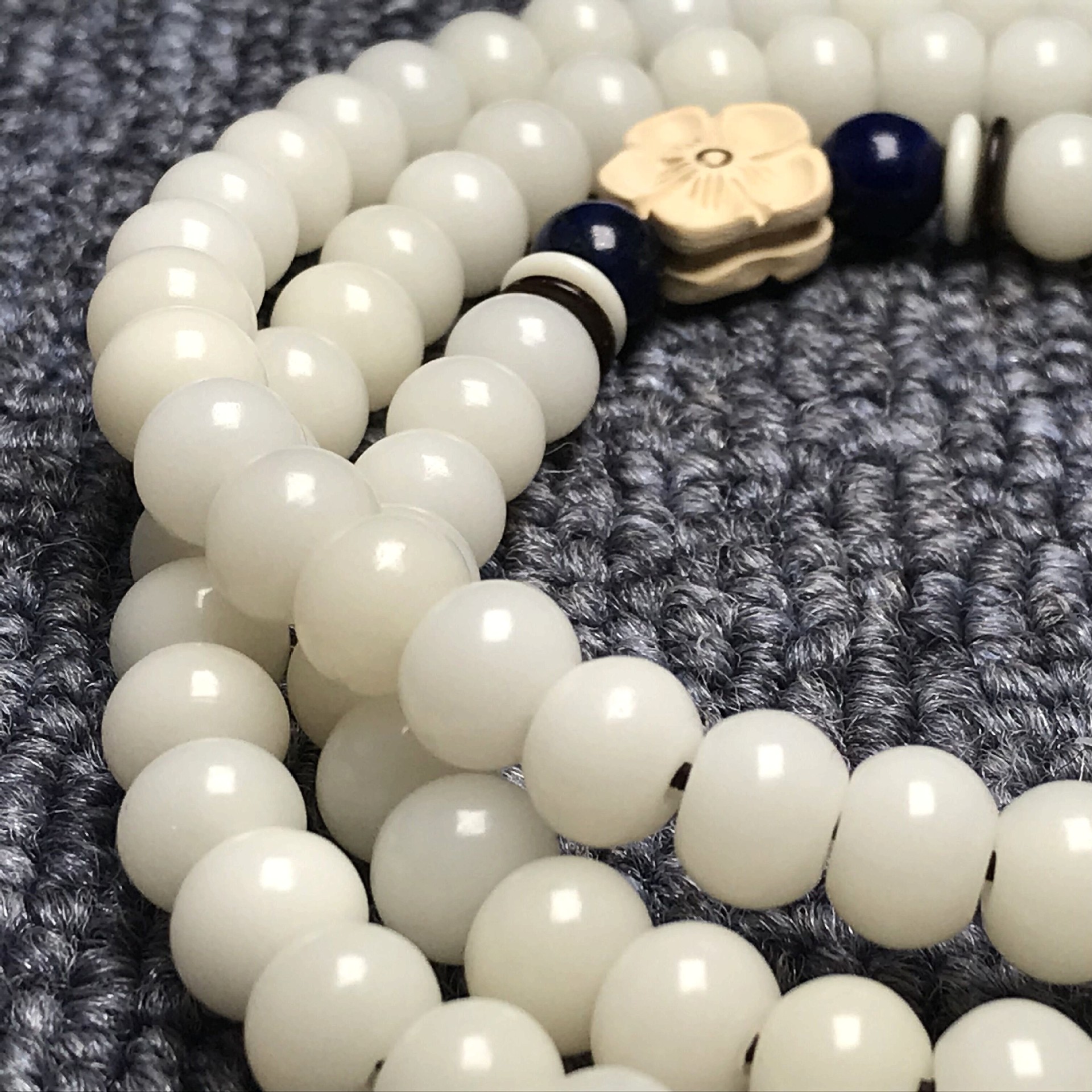 原创天然白菩提根108颗手链白玉菩提子手串女款佛珠精雕莲花吊坠