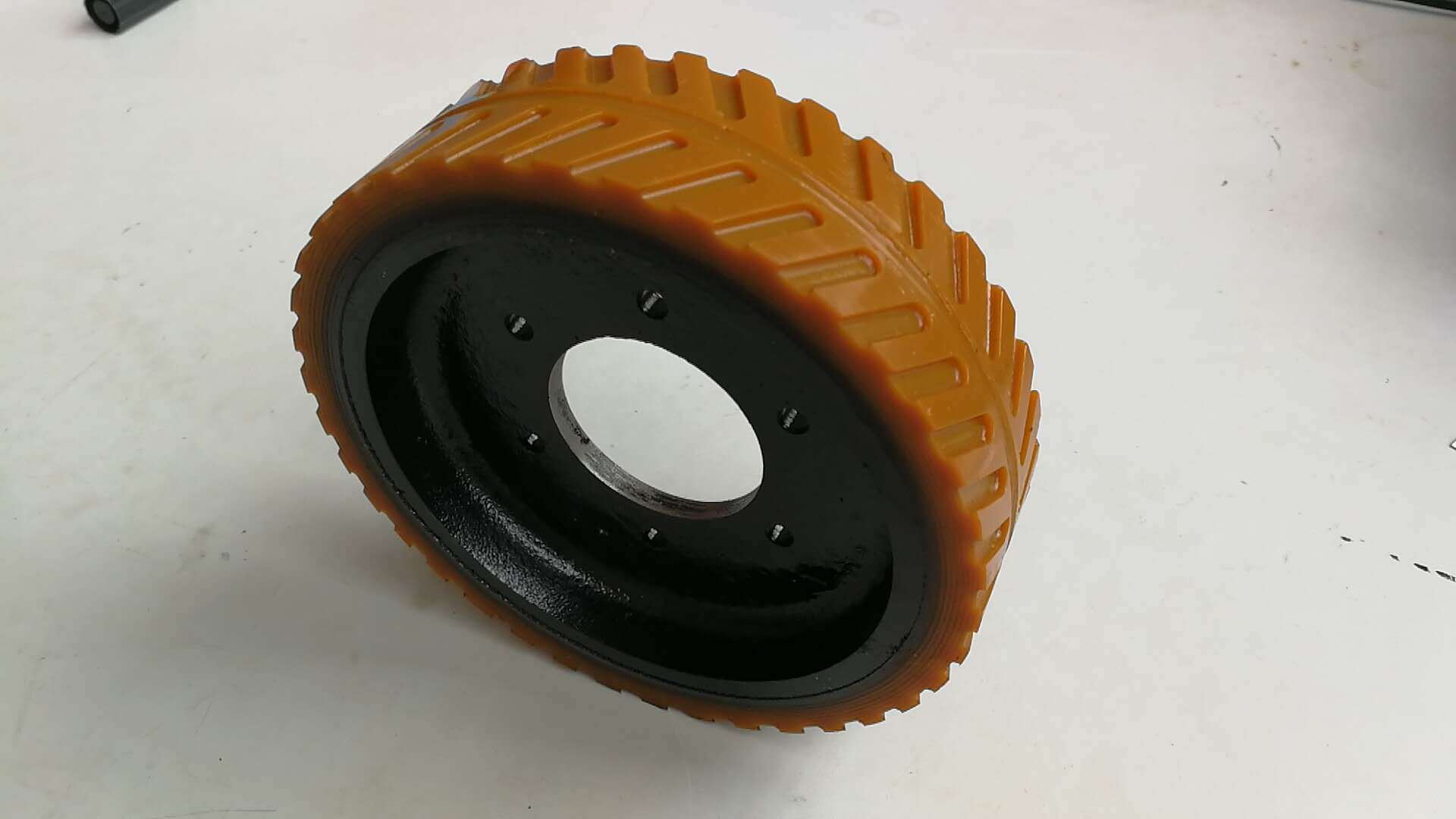 驱动轮 agv聚氨酯pu小车机器主动轮减震从动轮cng51 61 5寸6寸8寸