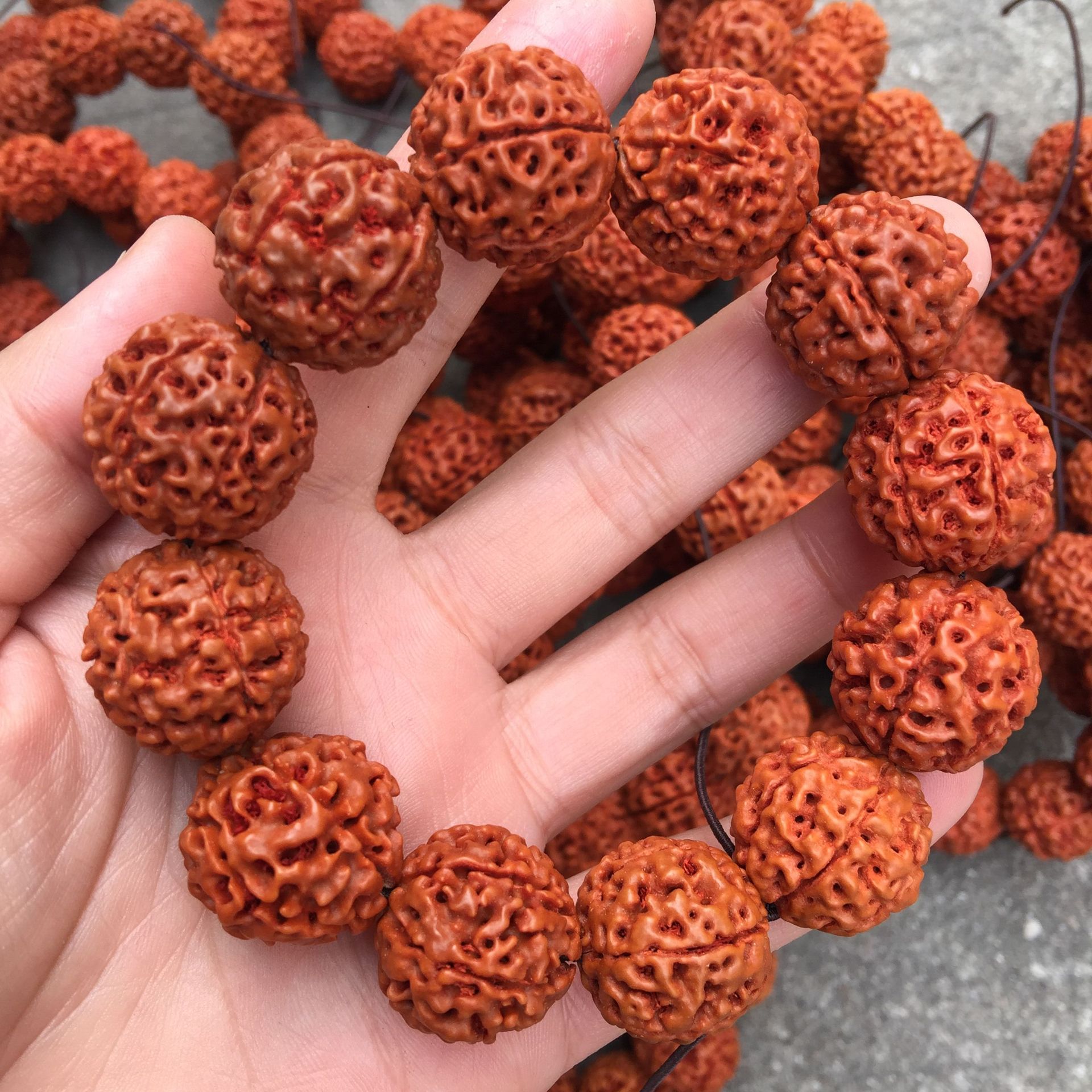 六瓣金刚手串佛珠 落地红6瓣金刚手串庙会景区地摊金刚手串