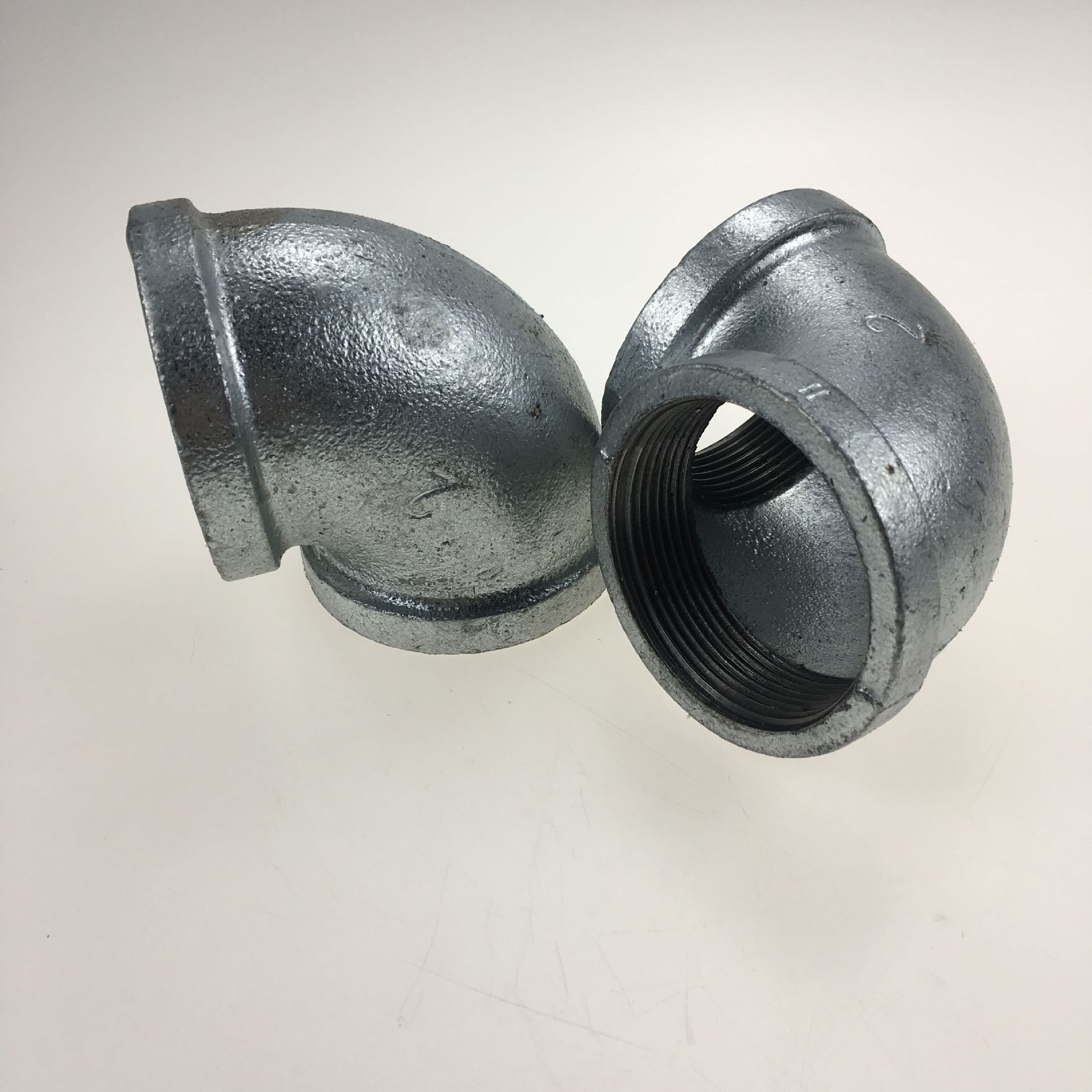 镀锌异径大小弯头内丝弯头90度 变径丝扣螺纹4分6分1寸 镀锌管件