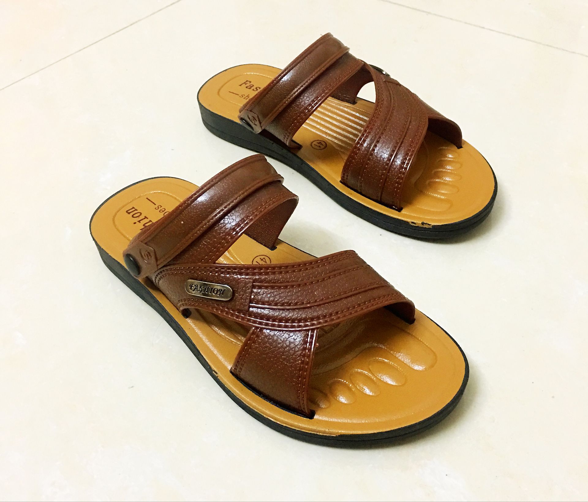 vietnam sandals 2018 summer new vietnam men‘s sandals running rivers and lakes stall shoes men‘s beach sandals and slippers wholesale