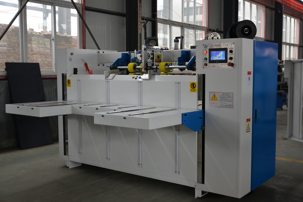 高速双伺服半自动钉箱机