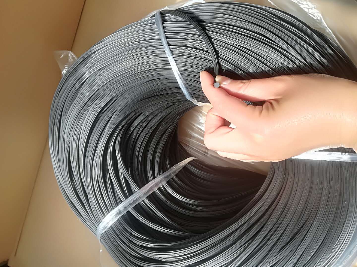 5/6纱窗皮条 纱窗压条 纱网胶条 压纱皮条 纱窗条