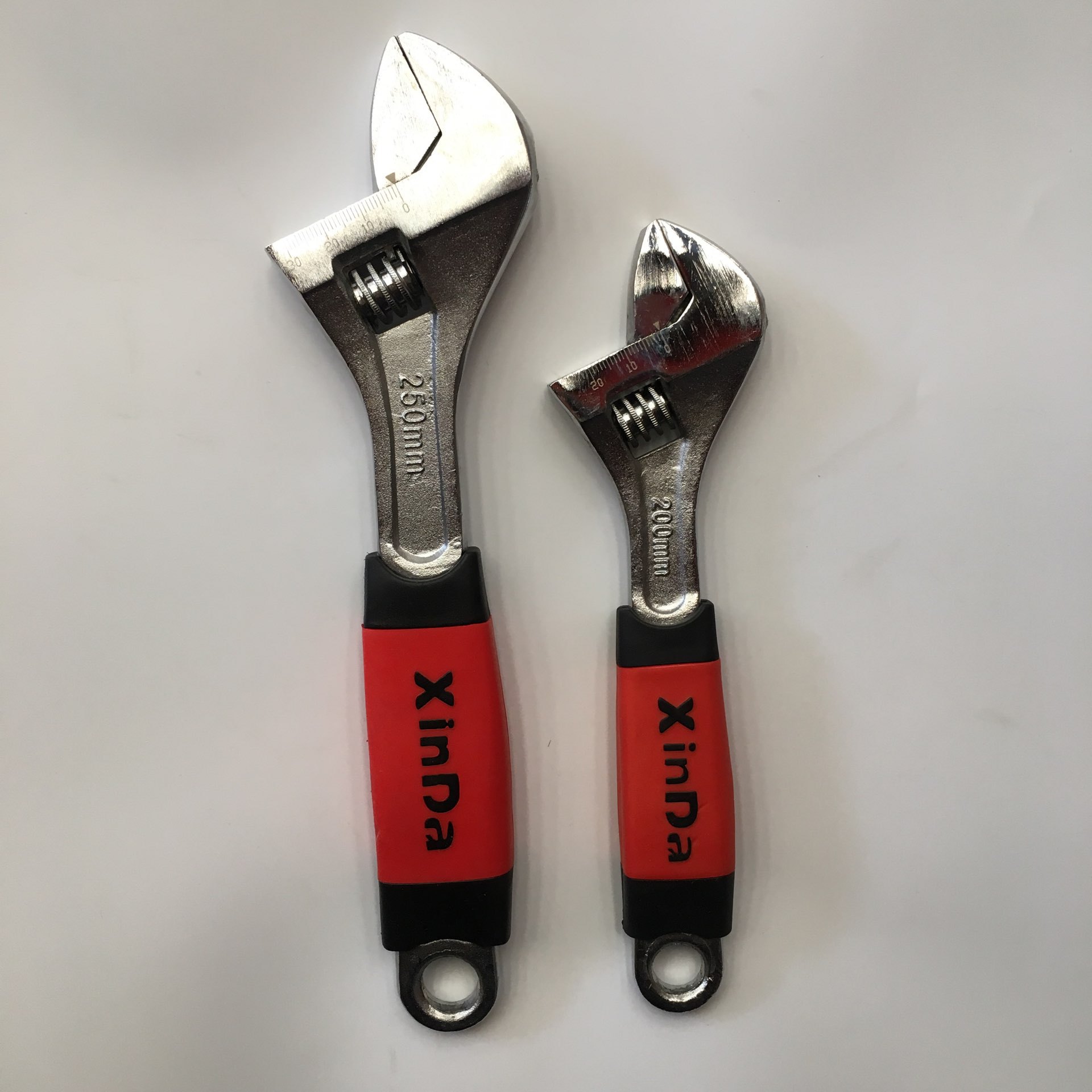 鑫达橡塑柄活动扳手 胶柄活动扳手