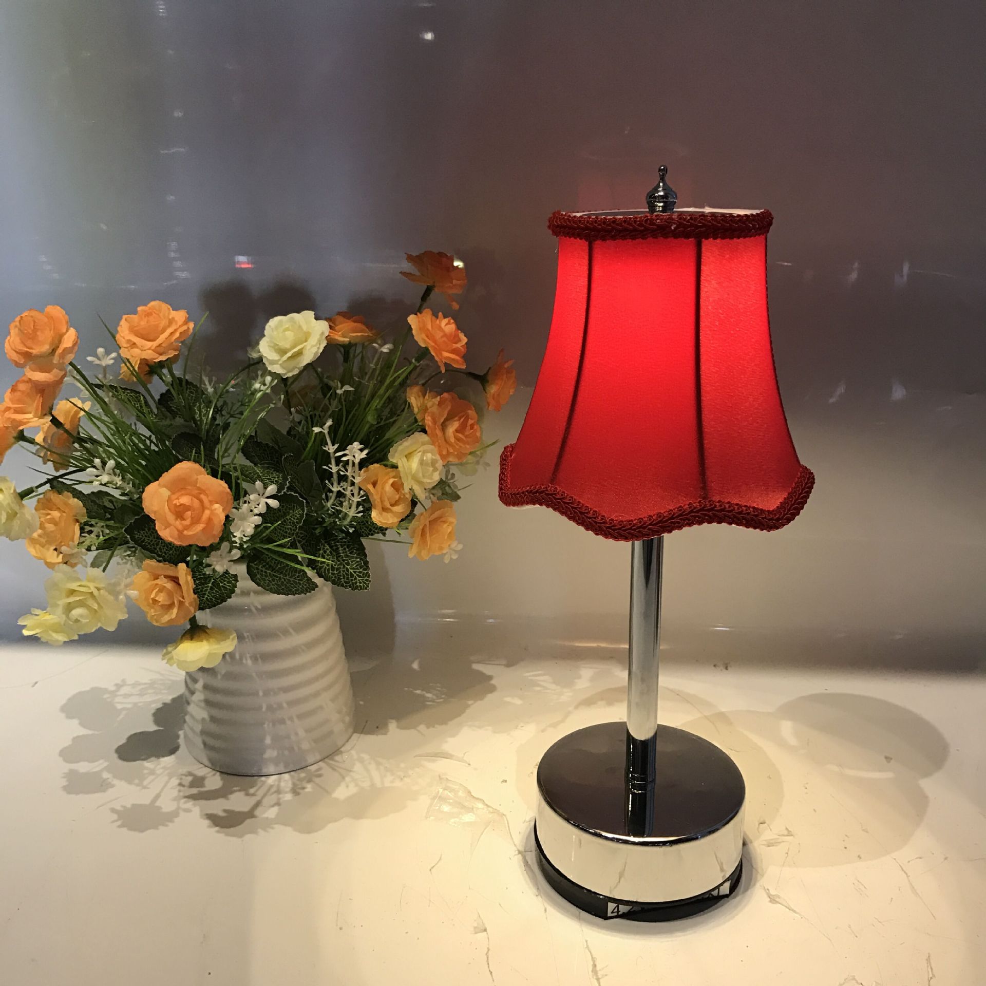 led充电酒吧餐厅演艺吧触摸调光布艺装饰台灯手机充电宝夜灯桌灯