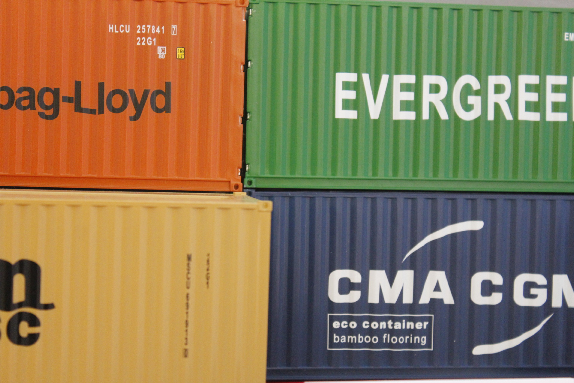 厂家直销集 mol集装箱笔筒 创意文具 航运礼品 办公用品 可定制