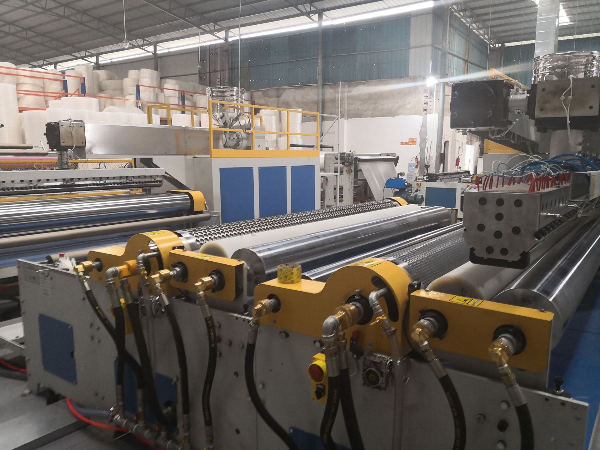 封箱胶带整箱批发透明胶带大卷加厚4.5cm办公快递打包厂家直销